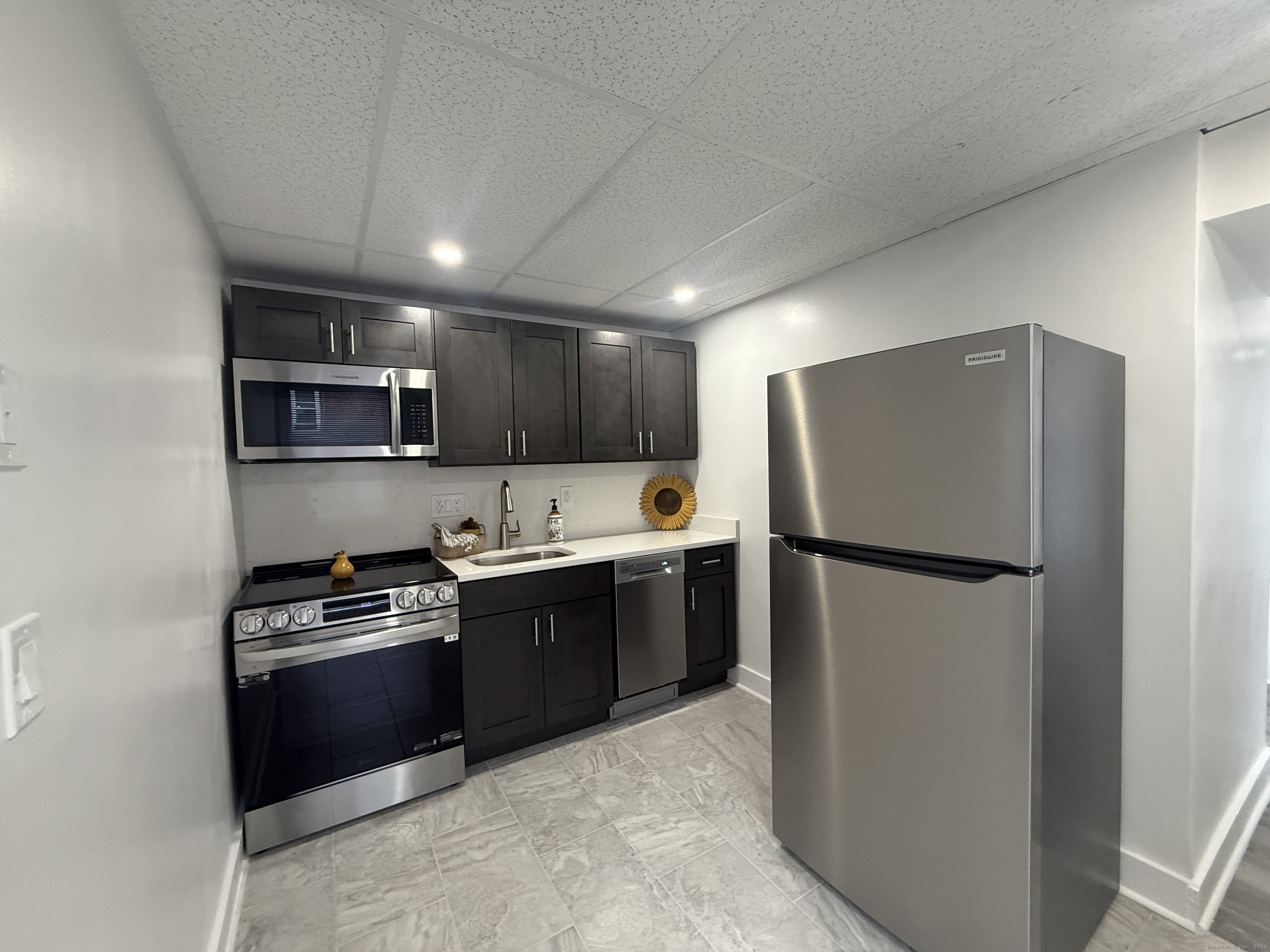 156 Garfield Avenue 15