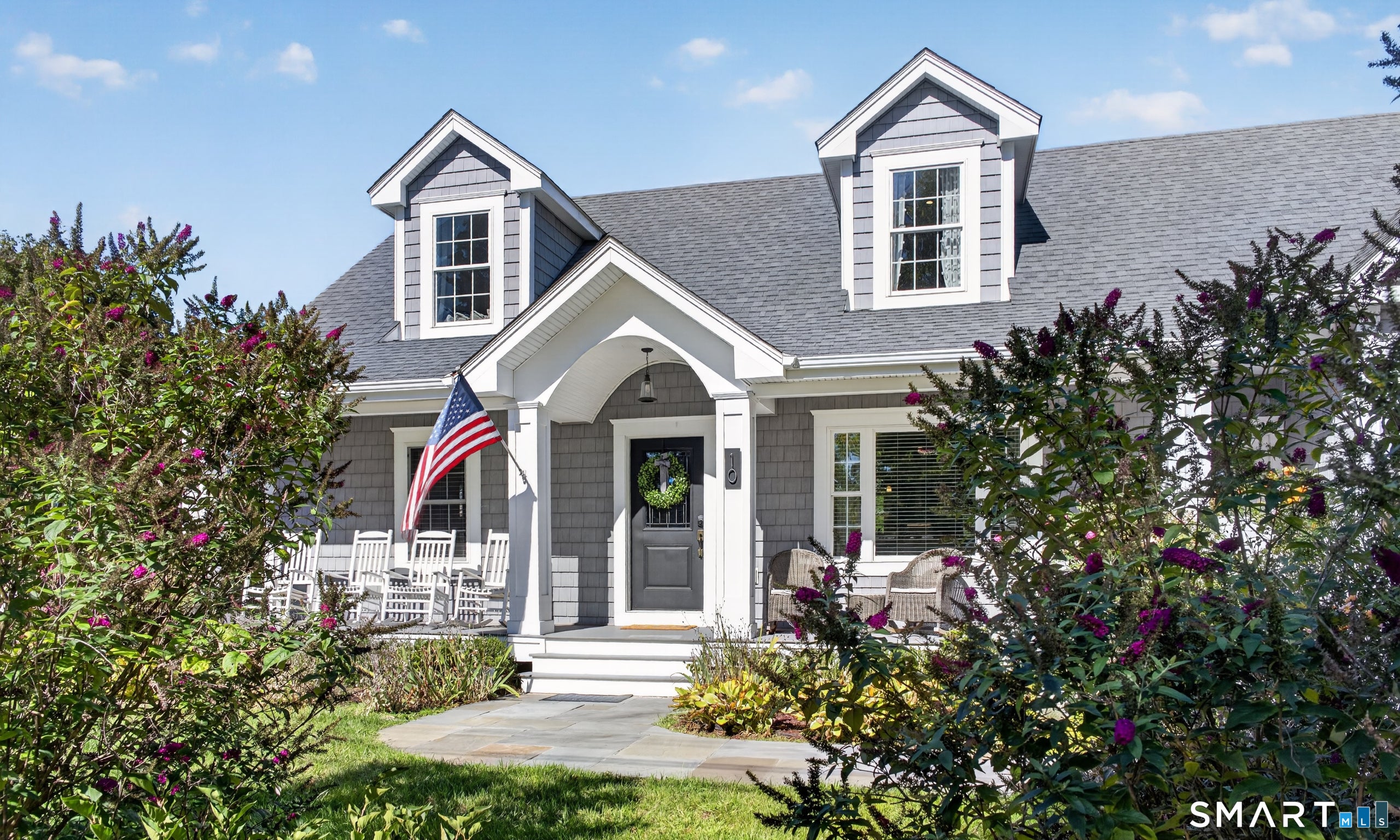 10 Meadowbrook Lane
