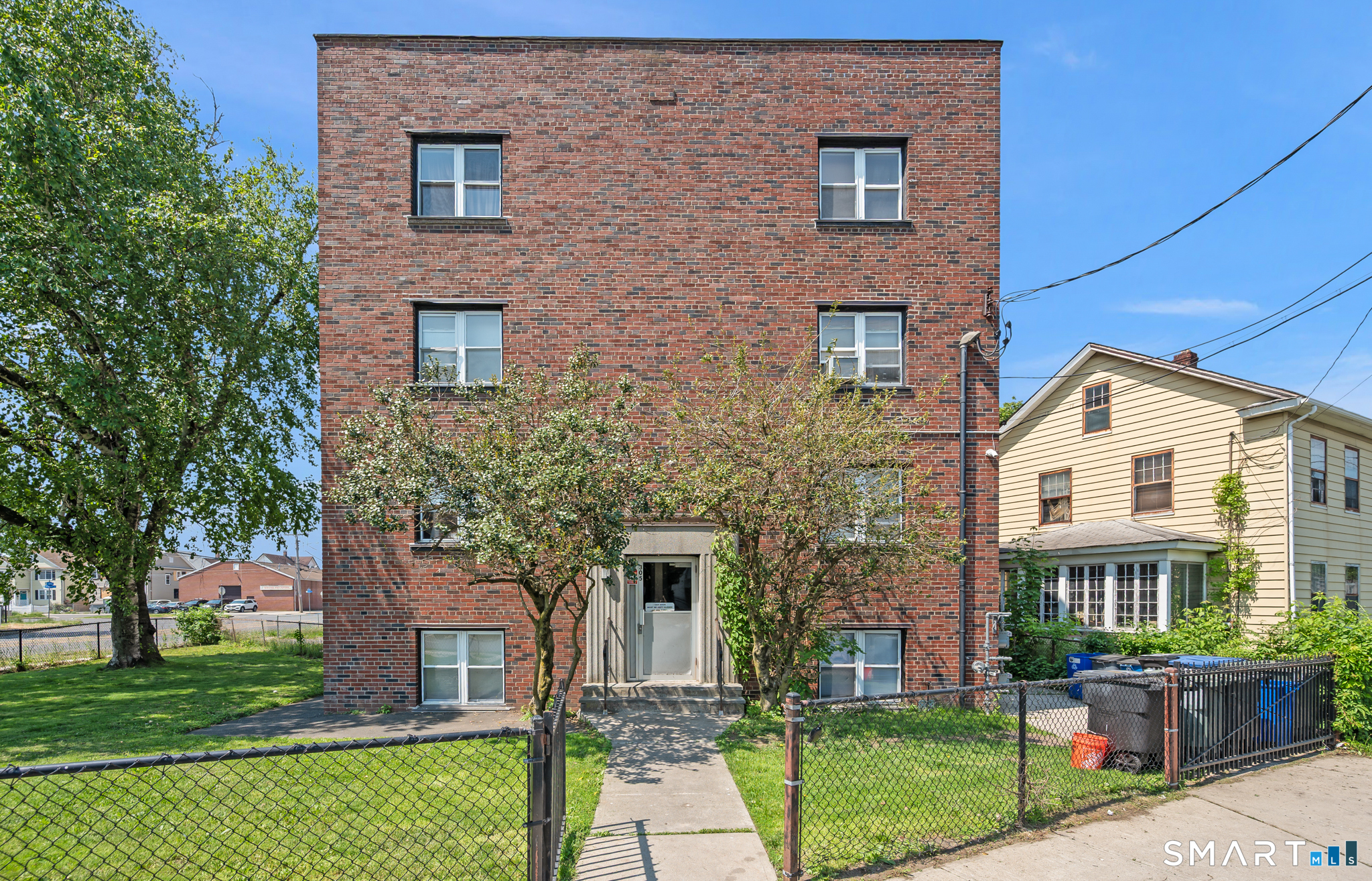 305 Parrott Avenue