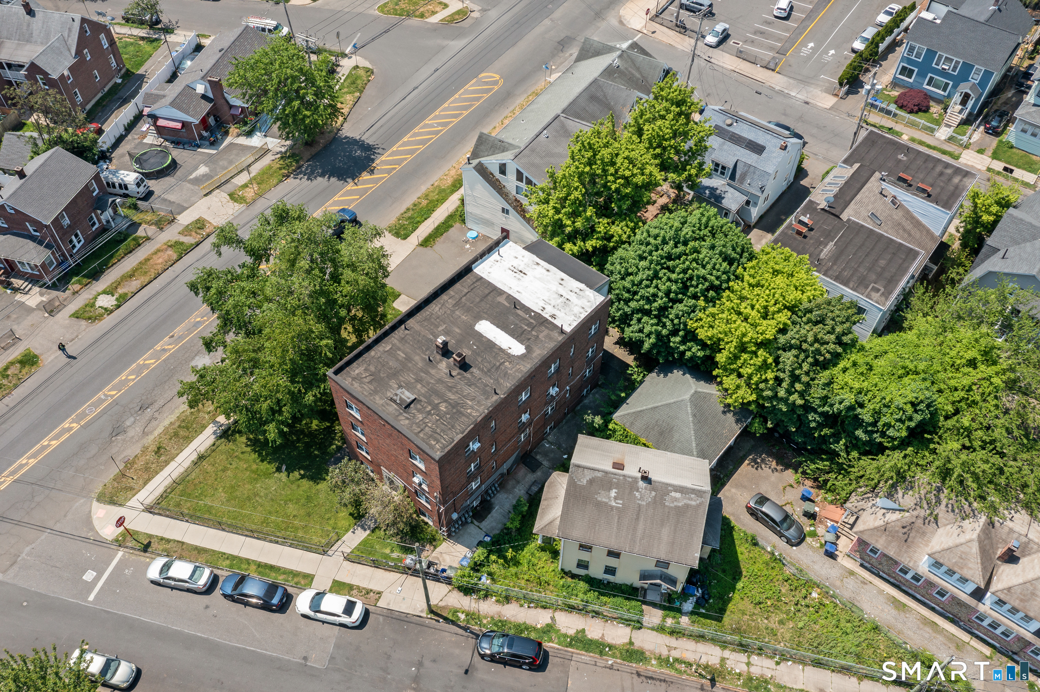 305 Parrott Avenue