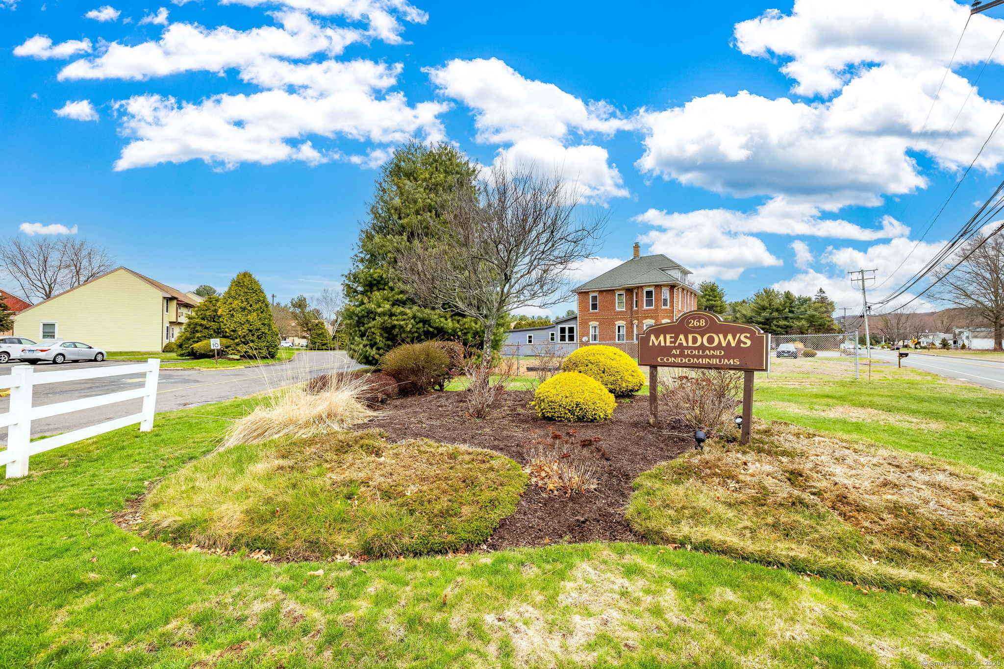 268 Hartford Turnpike #APT H11, Tolland, Connecticut image 3