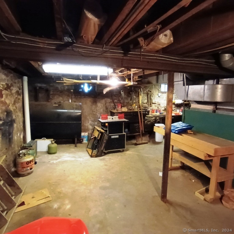 1231 Hanover Avenue, Meriden, Connecticut image 28