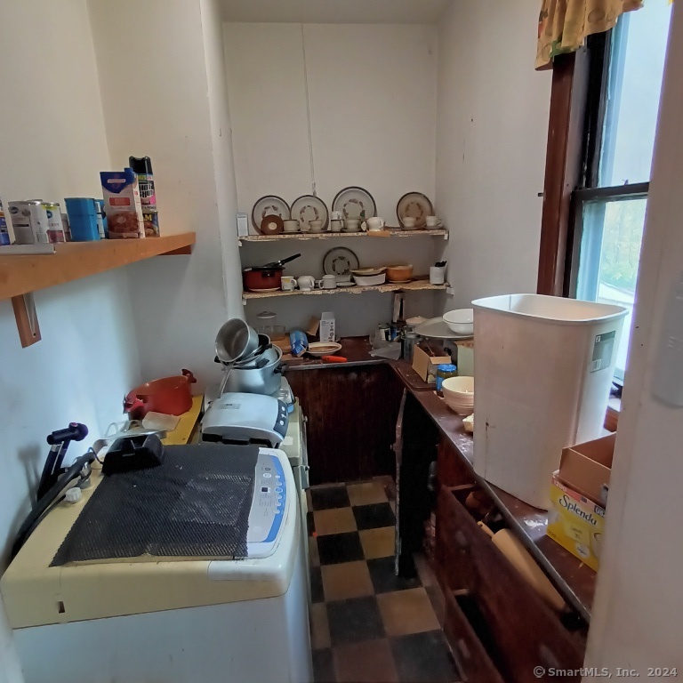 1231 Hanover Avenue, Meriden, Connecticut image 6