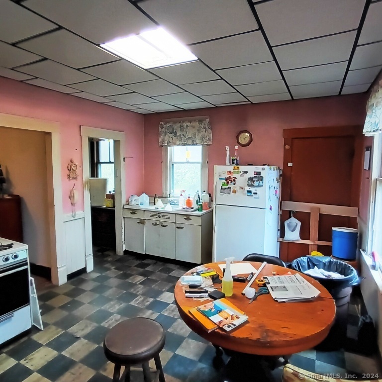 1231 Hanover Avenue, Meriden, Connecticut image 3