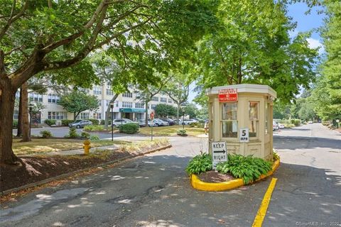 Tiny photo for 2625 Park Avenue #6M, Bridgeport, CT 06604 (MLS # 24144645)