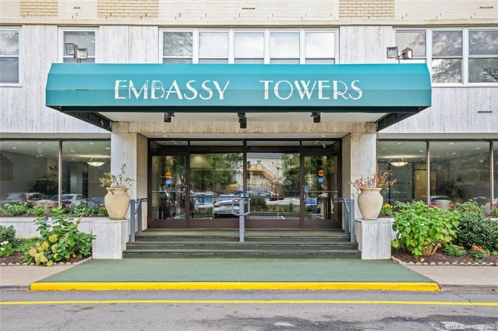 Photo of 2625 Park Avenue #6M, Bridgeport, CT 06604 (MLS # 24144645)