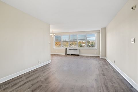 Tiny photo for 2625 Park Avenue #6M, Bridgeport, CT 06604 (MLS # 24144645)