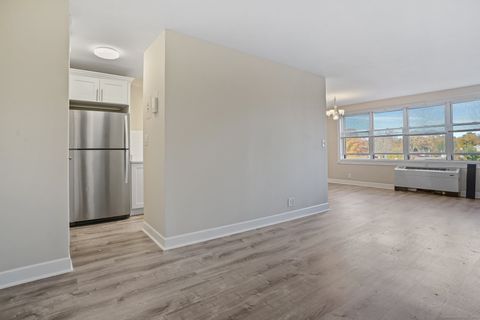 Tiny photo for 2625 Park Avenue #6M, Bridgeport, CT 06604 (MLS # 24144645)