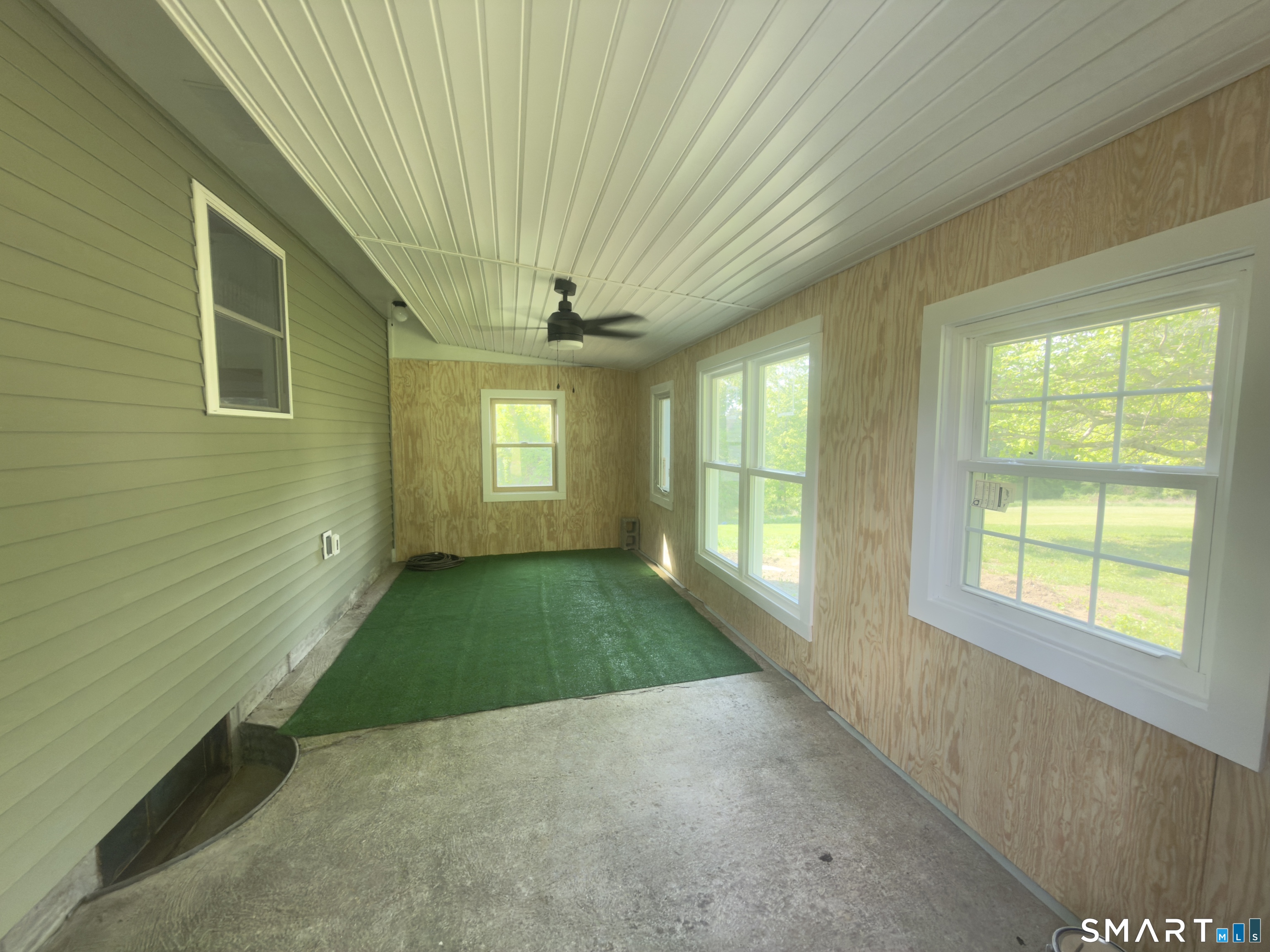 44 Polly Avenue