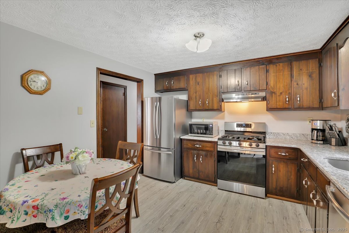 257 Goose Lane, Tolland, Connecticut image 13