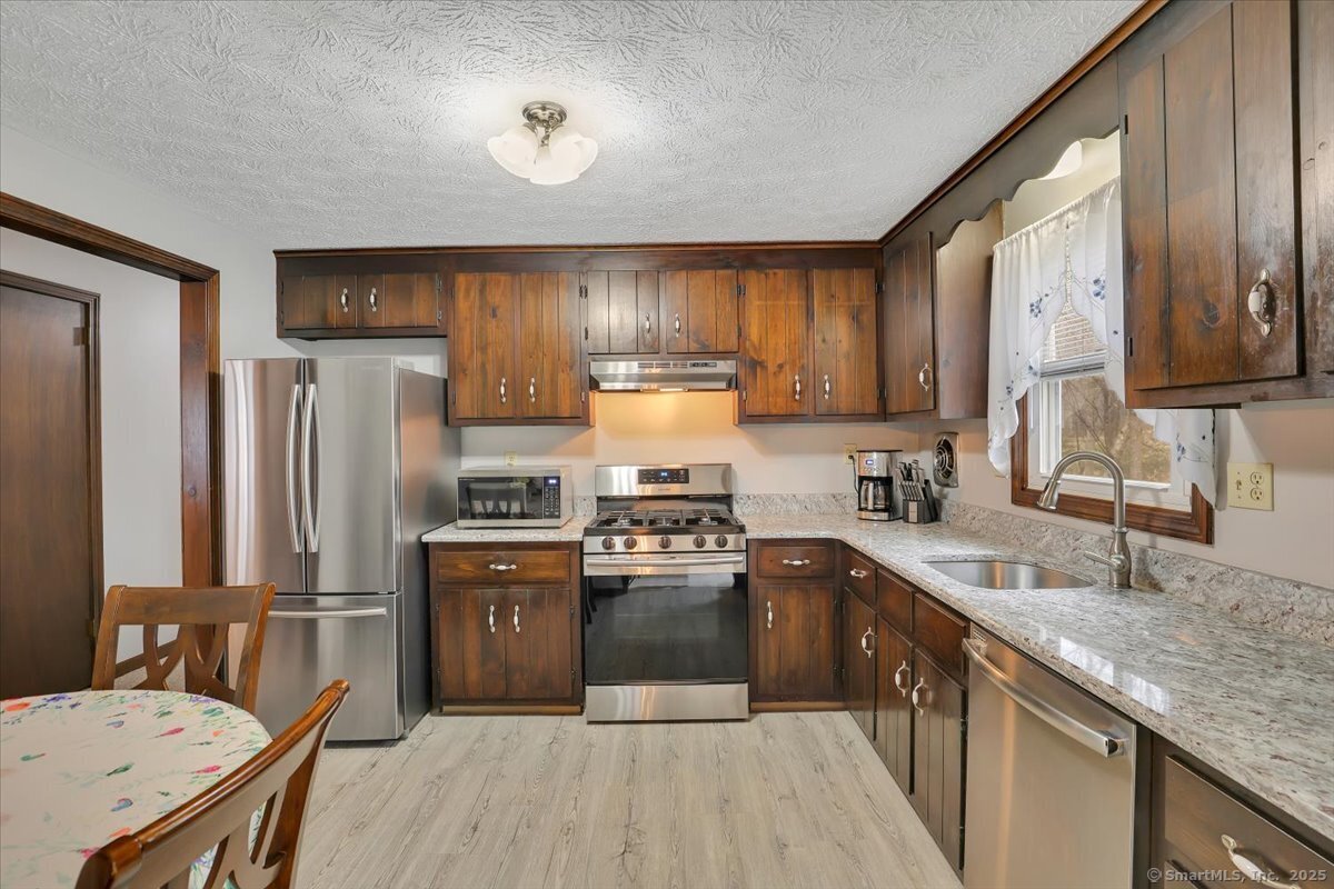 257 Goose Lane, Tolland, Connecticut image 12