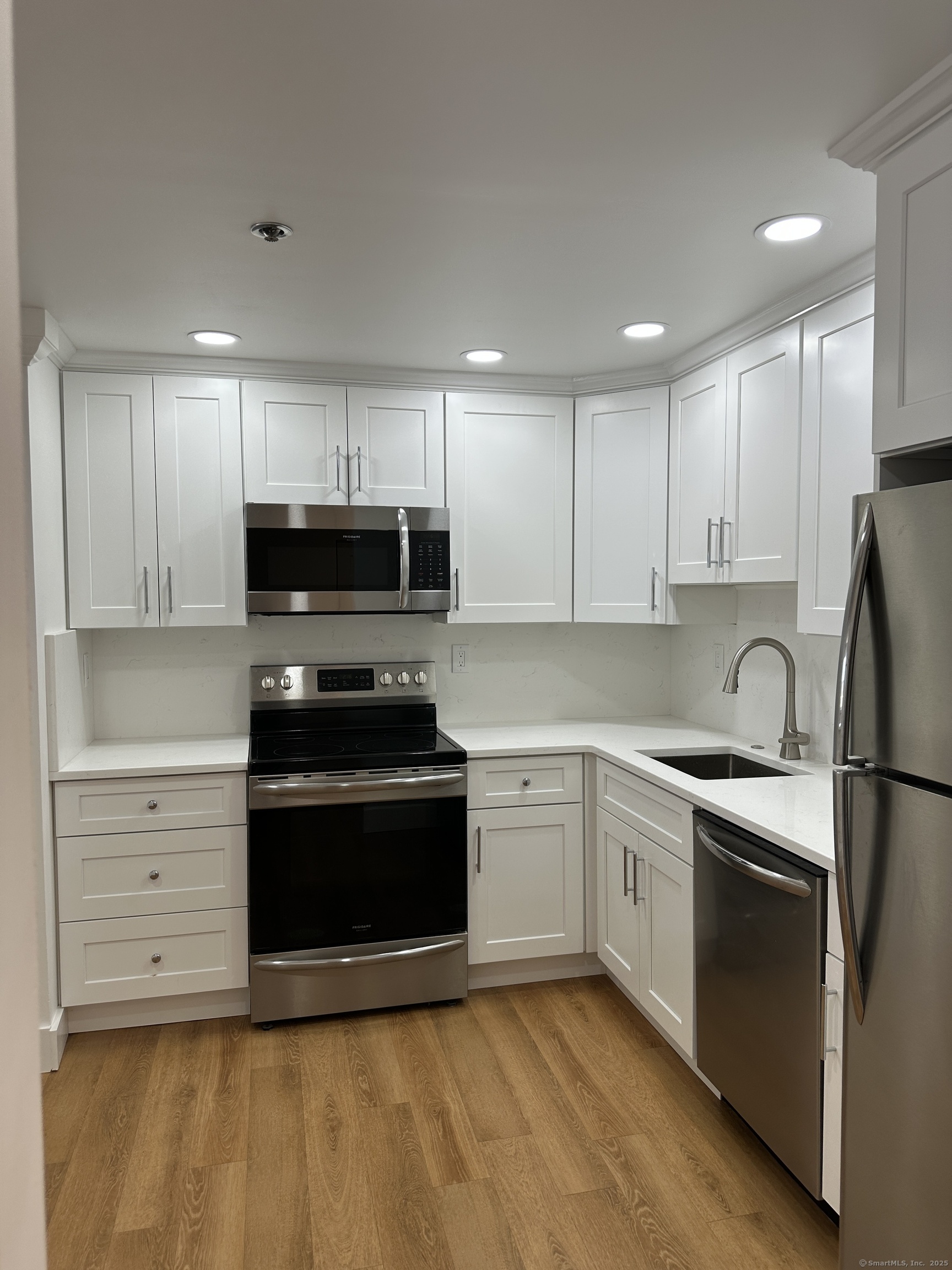 707 Mix Avenue #19, Hamden, Connecticut image 3