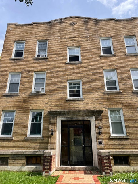 Multifamily For Rent - 388 Woodland Street<br/> Hartford, CT 06112