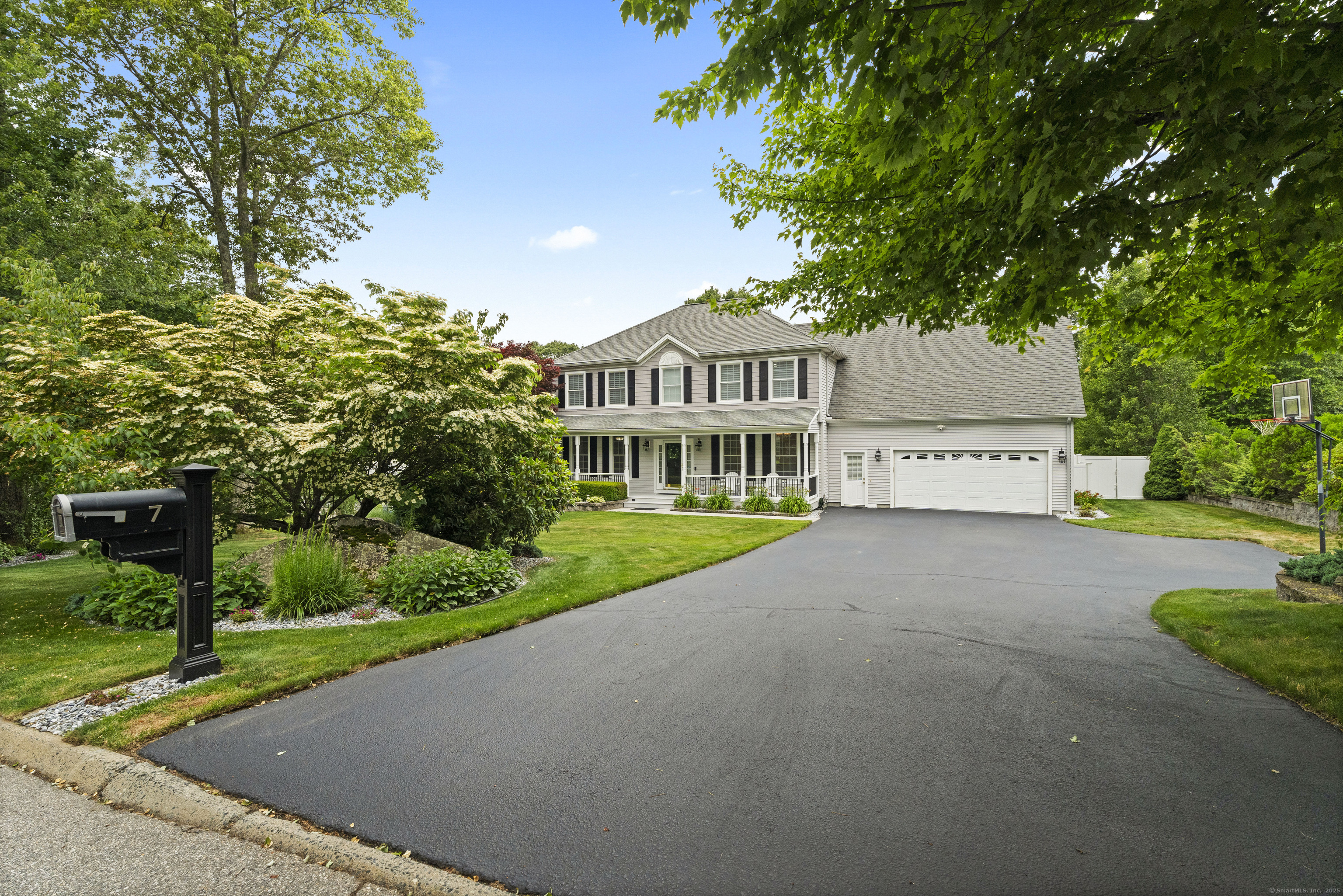 7 White Oak Lane