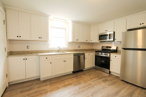 Tiny photo for 17 Pinehurst Avenue #1st Floor, New Britain, CT 06053 (MLS # 24121161)