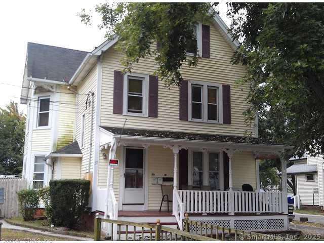 East Hartford, Connecticut 06108, United States, 6 Bedrooms Bedrooms, ,4 BathroomsBathrooms,Residential,Pending,3423