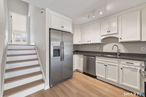 Tiny photo for 50 E Hill Road #APT 3B, Canton, CT 06019 (MLS # 24148700)