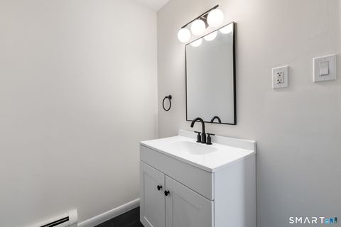 Tiny photo for 50 E Hill Road #APT 3B, Canton, CT 06019 (MLS # 24148700)