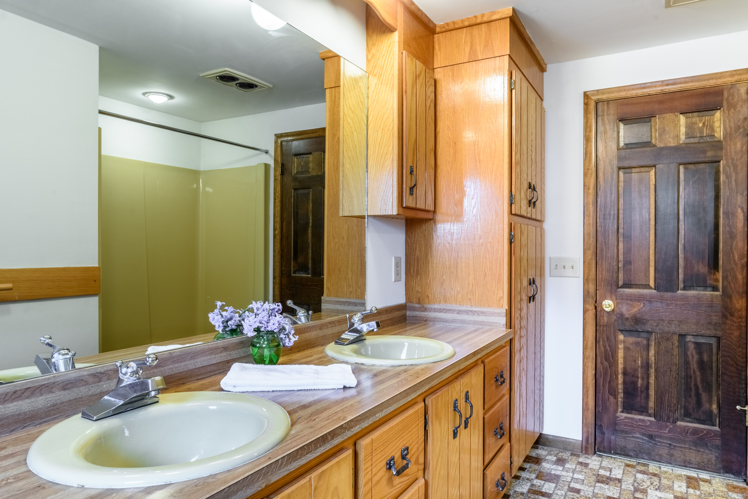 65 Cloverdale Avenue, Shelton, Connecticut image 33