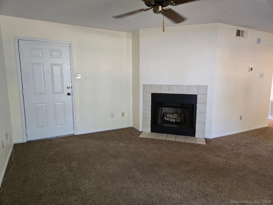 Groton, Connecticut 06340, United States, 1 Bedroom Bedrooms, ,1 BathroomBathrooms,Residential,Active,192662