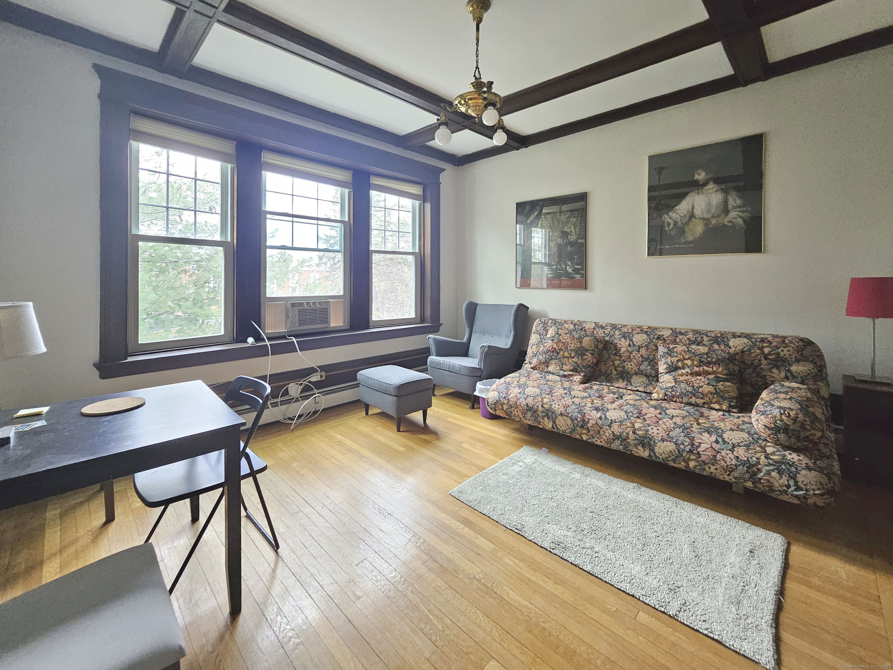 548 Orange Street 304