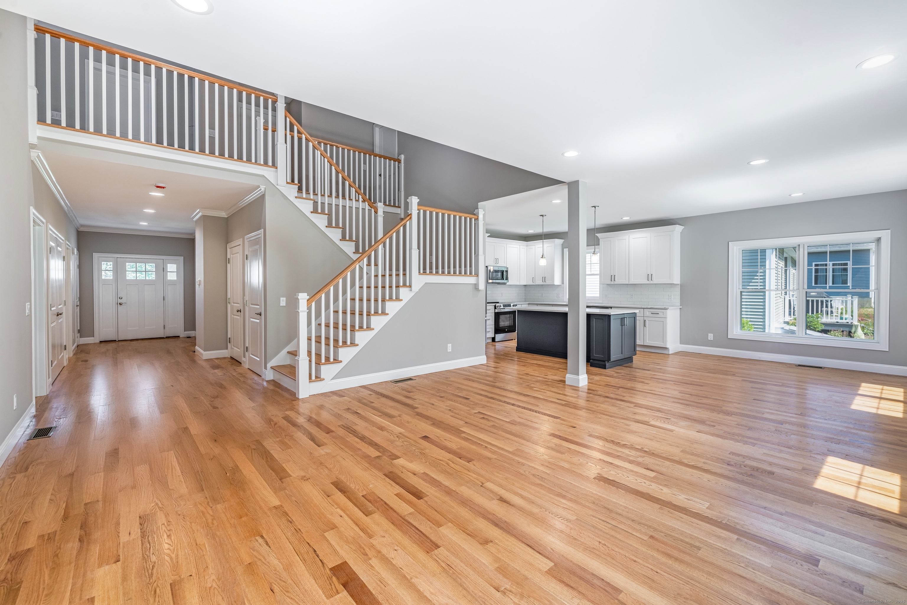 East Lyme, Connecticut 06357, United States, 2 Bedrooms Bedrooms, ,3 BathroomsBathrooms,Residential,Active,165775