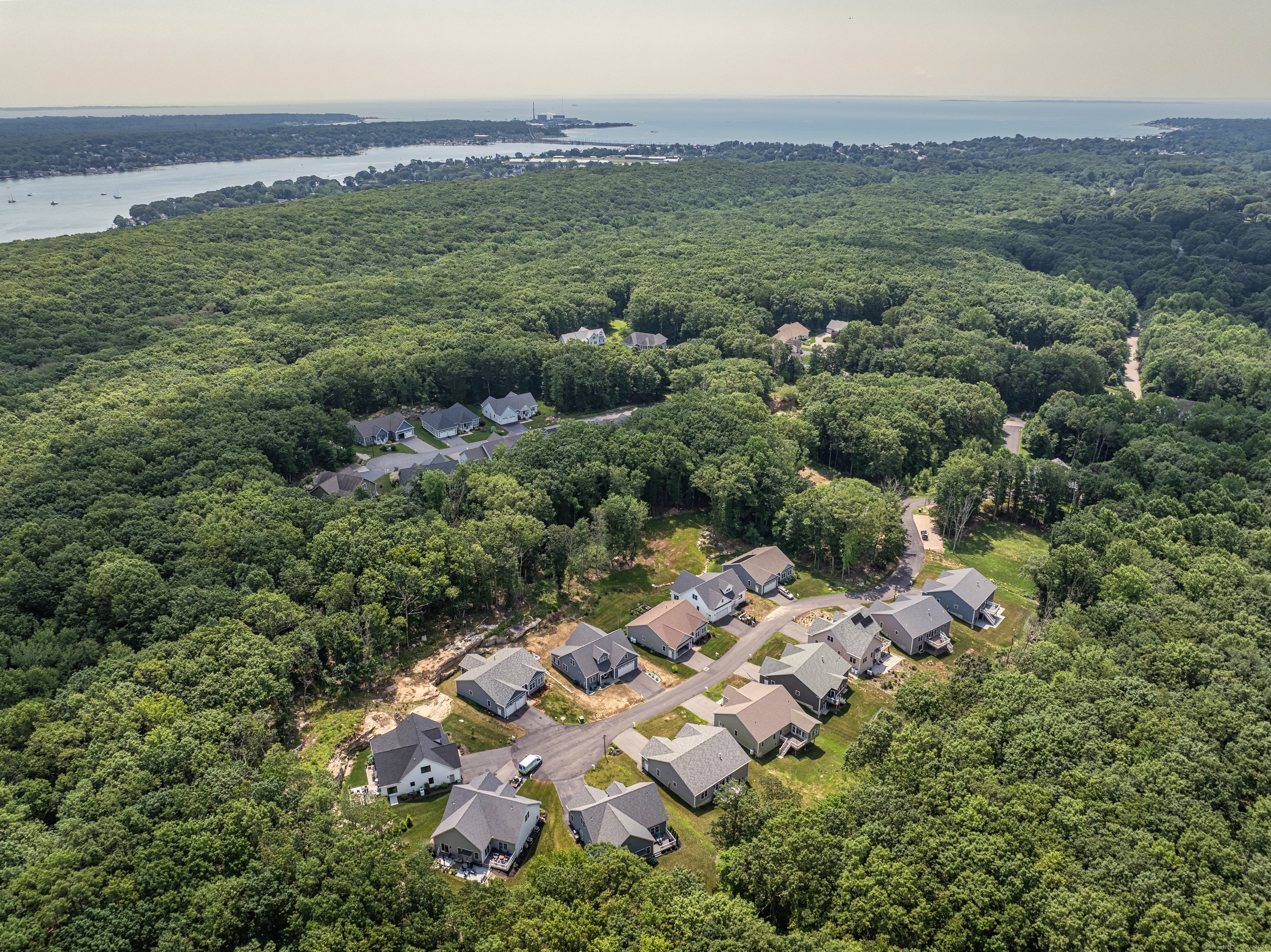 East Lyme, Connecticut 06357, United States, 2 Bedrooms Bedrooms, ,3 BathroomsBathrooms,Residential,Active,165775