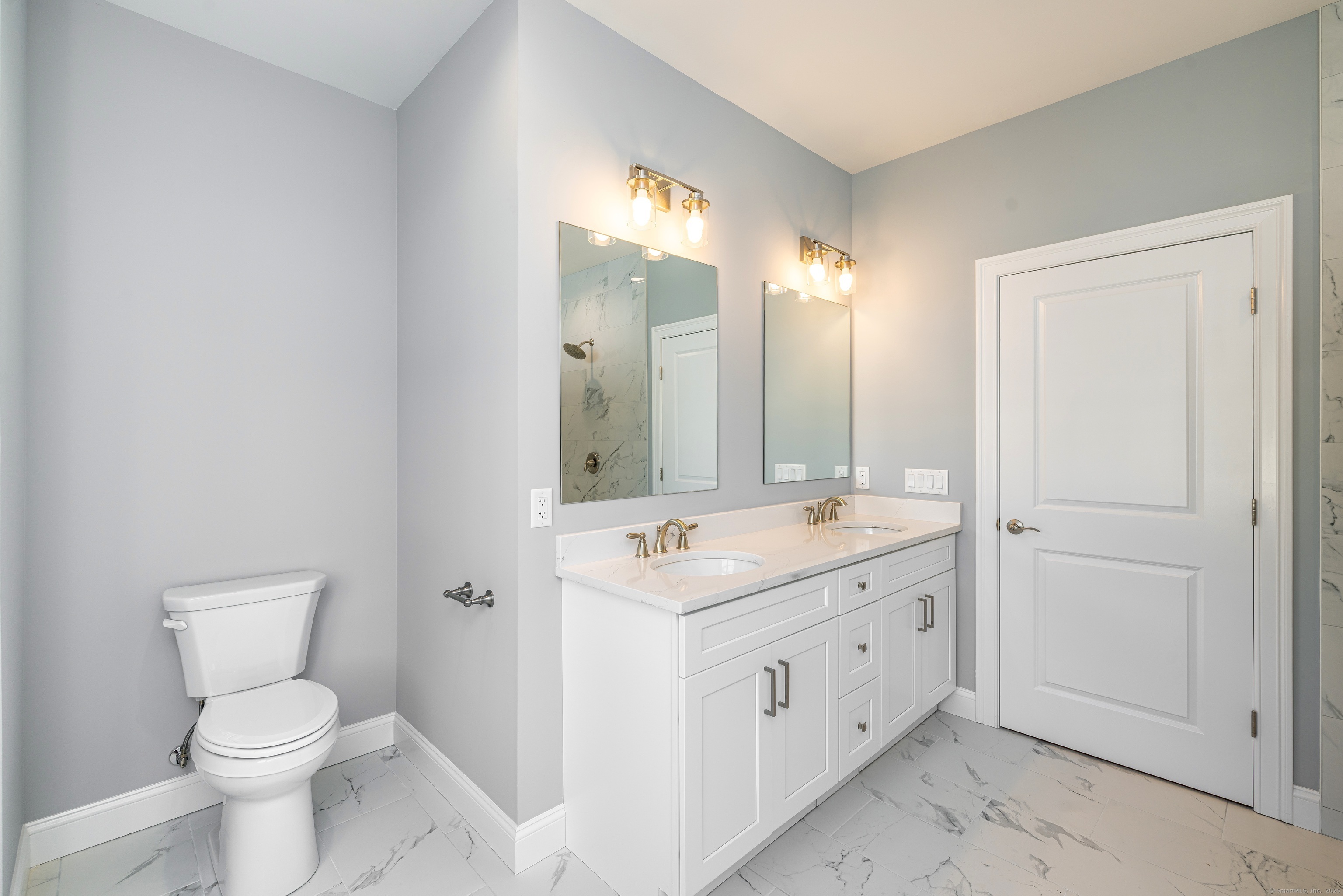 East Lyme, Connecticut 06357, United States, 2 Bedrooms Bedrooms, ,3 BathroomsBathrooms,Residential,Active,165775