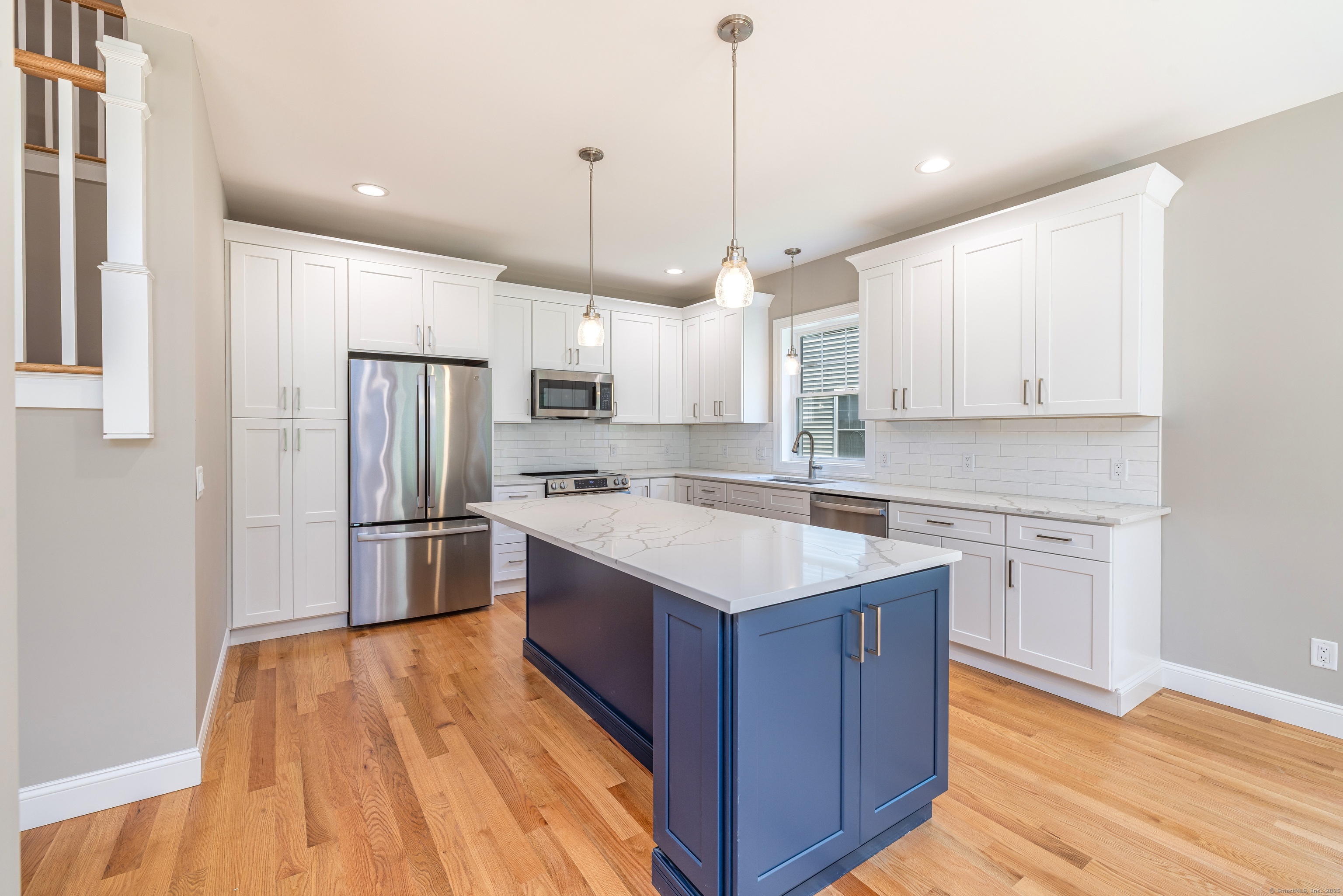 East Lyme, Connecticut 06357, United States, 2 Bedrooms Bedrooms, ,3 BathroomsBathrooms,Residential,Active,165775