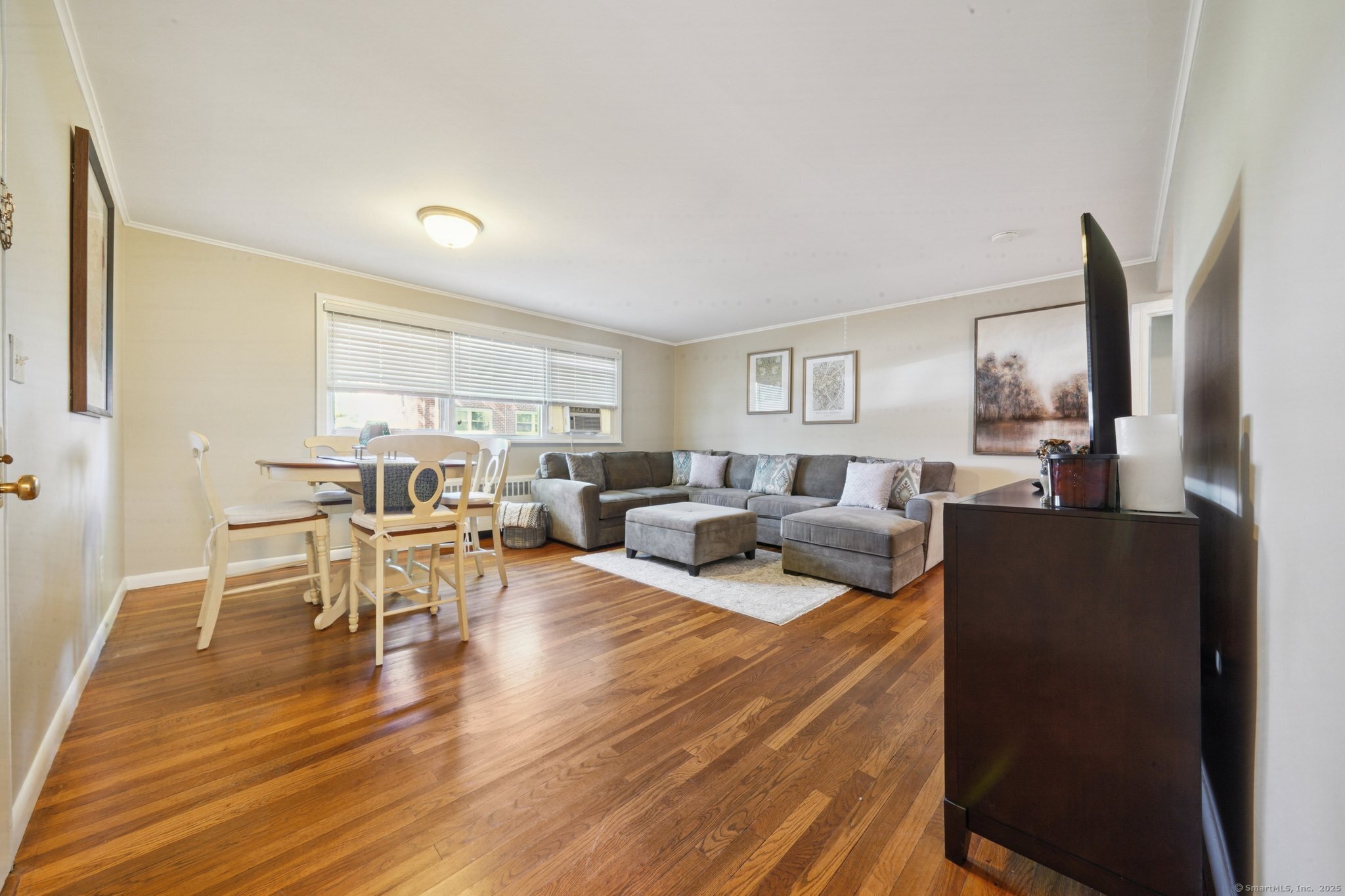 26 Courtland Avenue 1