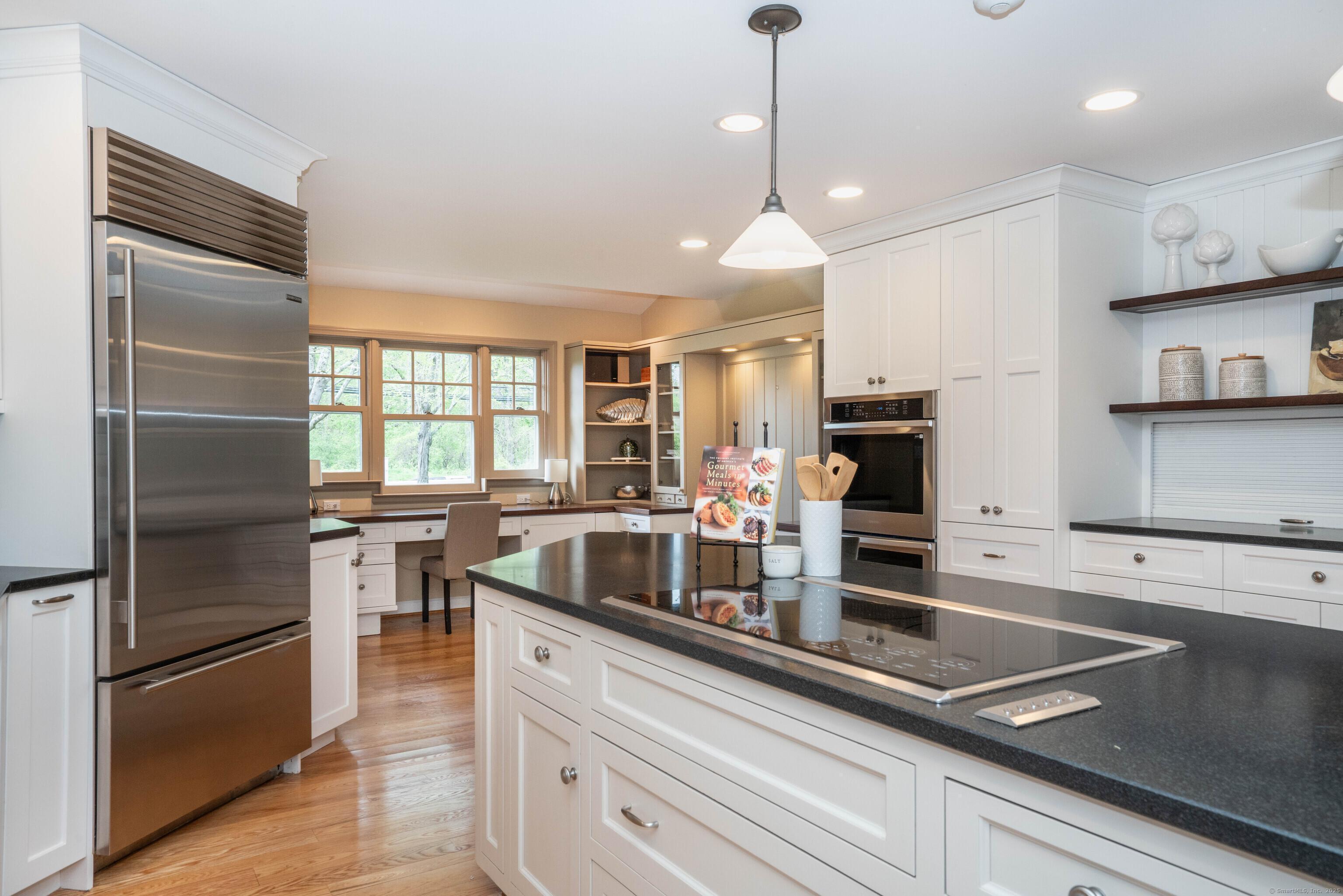 300 Mountain Spring Road, Farmington, Connecticut image 14
