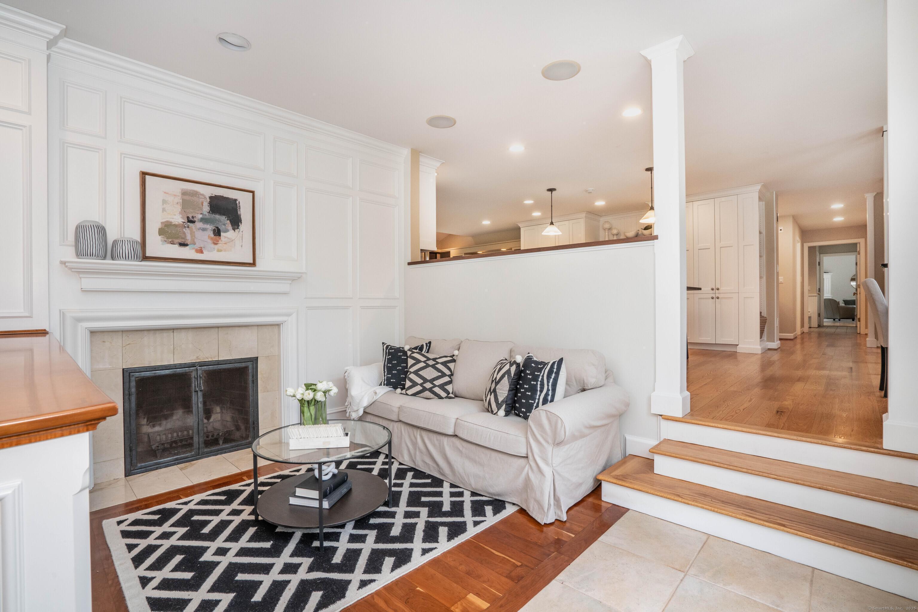 300 Mountain Spring Road, Farmington, Connecticut image 16