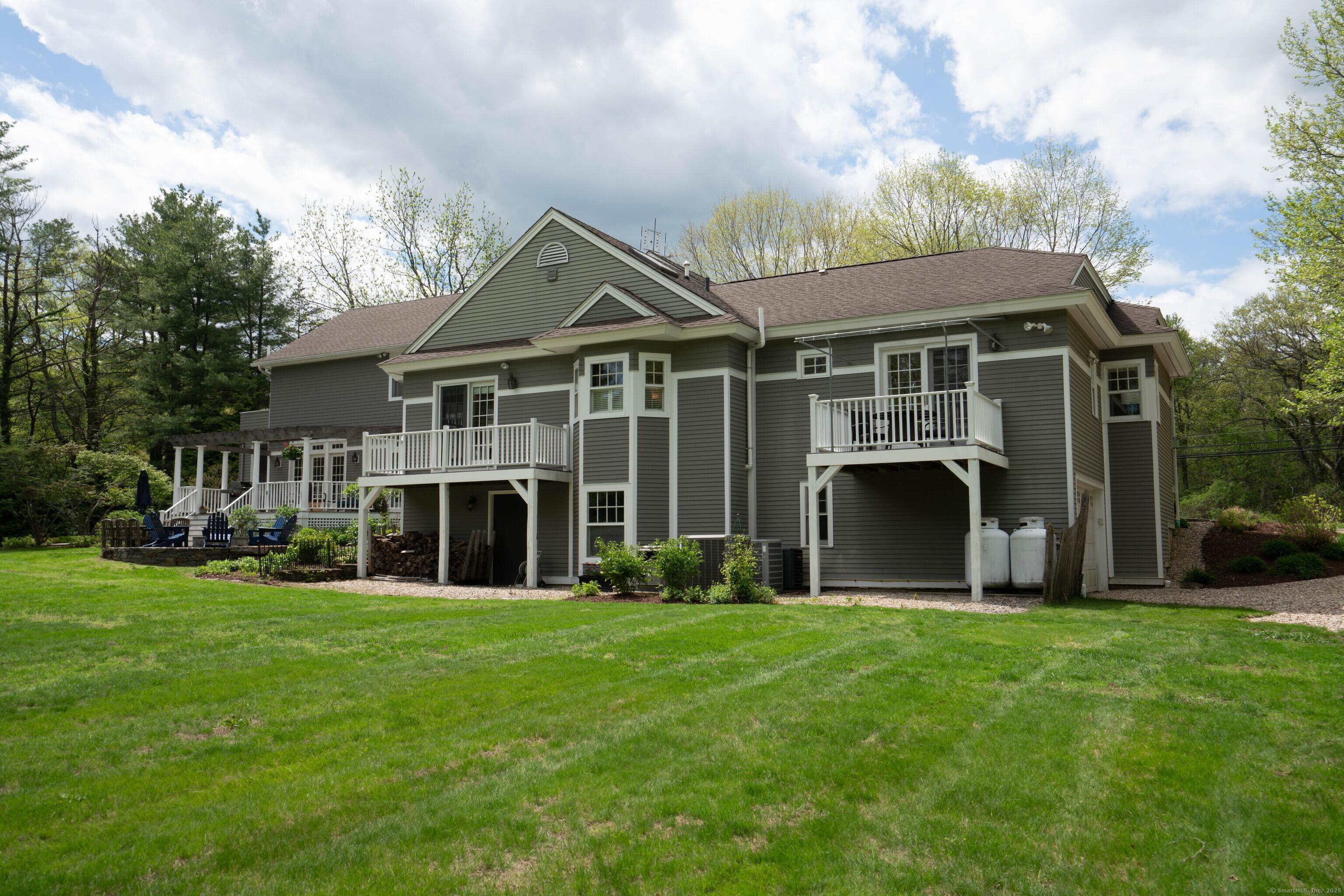 300 Mountain Spring Road, Farmington, Connecticut image 36