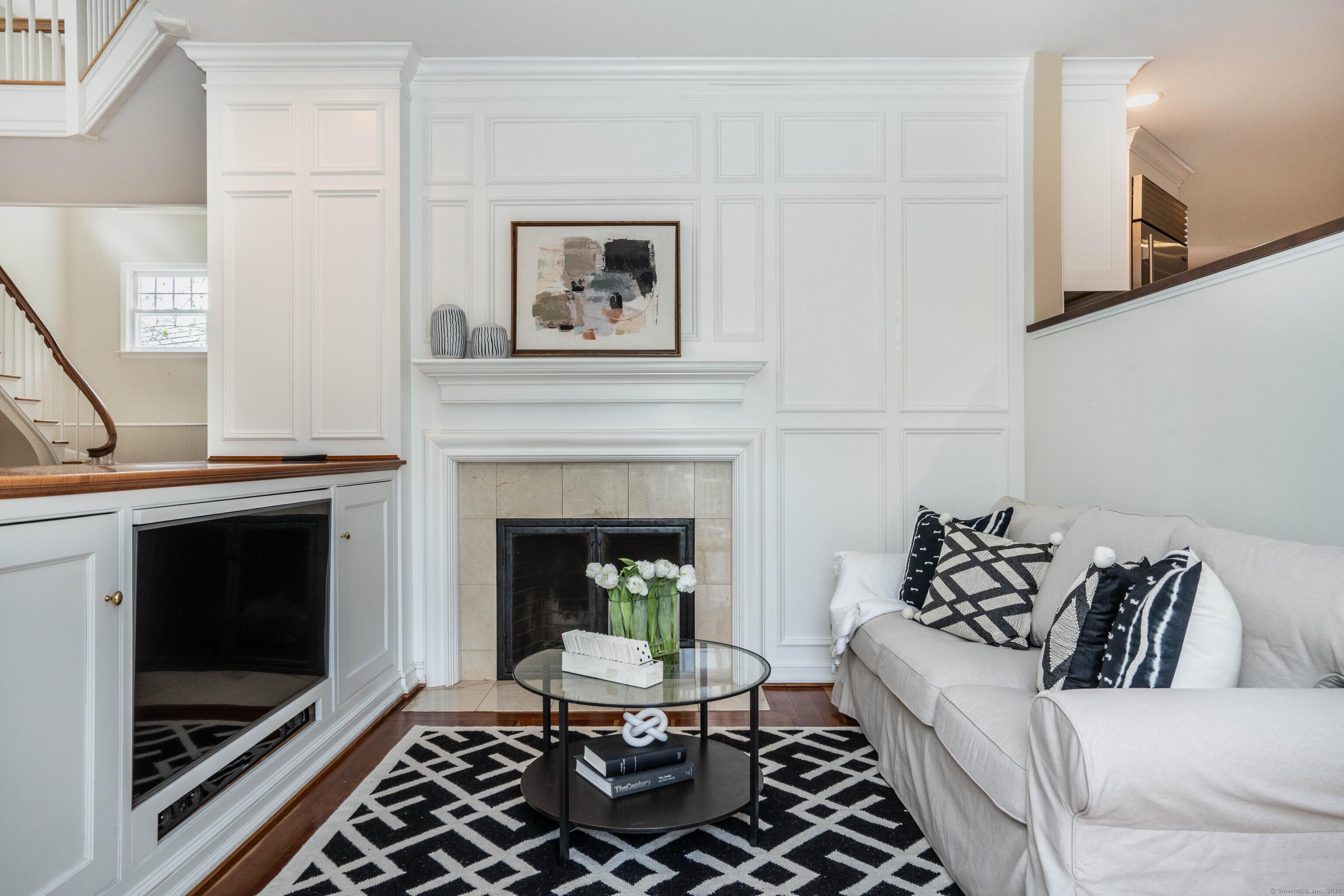 300 Mountain Spring Road, Farmington, Connecticut image 17