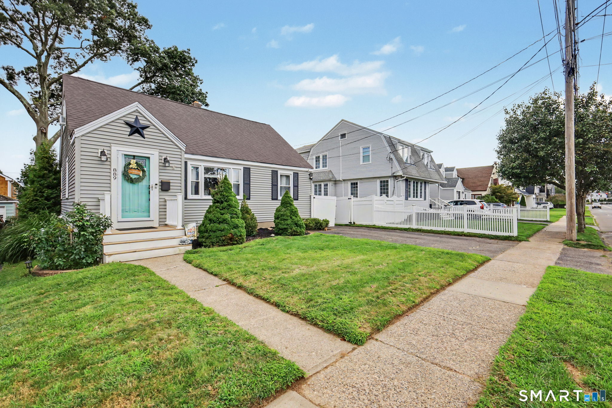 889 Wilcoxson Avenue