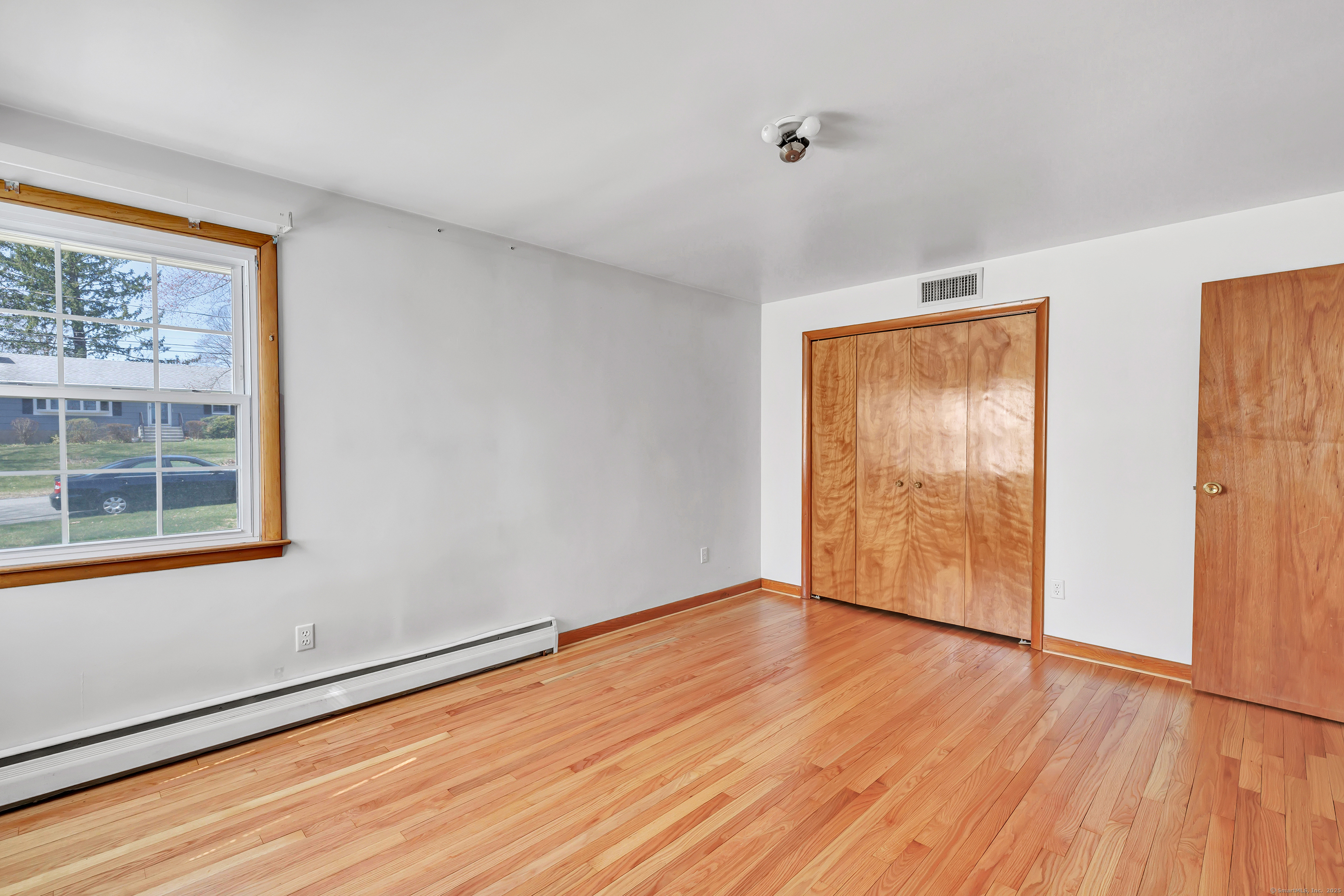 5 Lawn Circle, Trumbull, Connecticut image 9