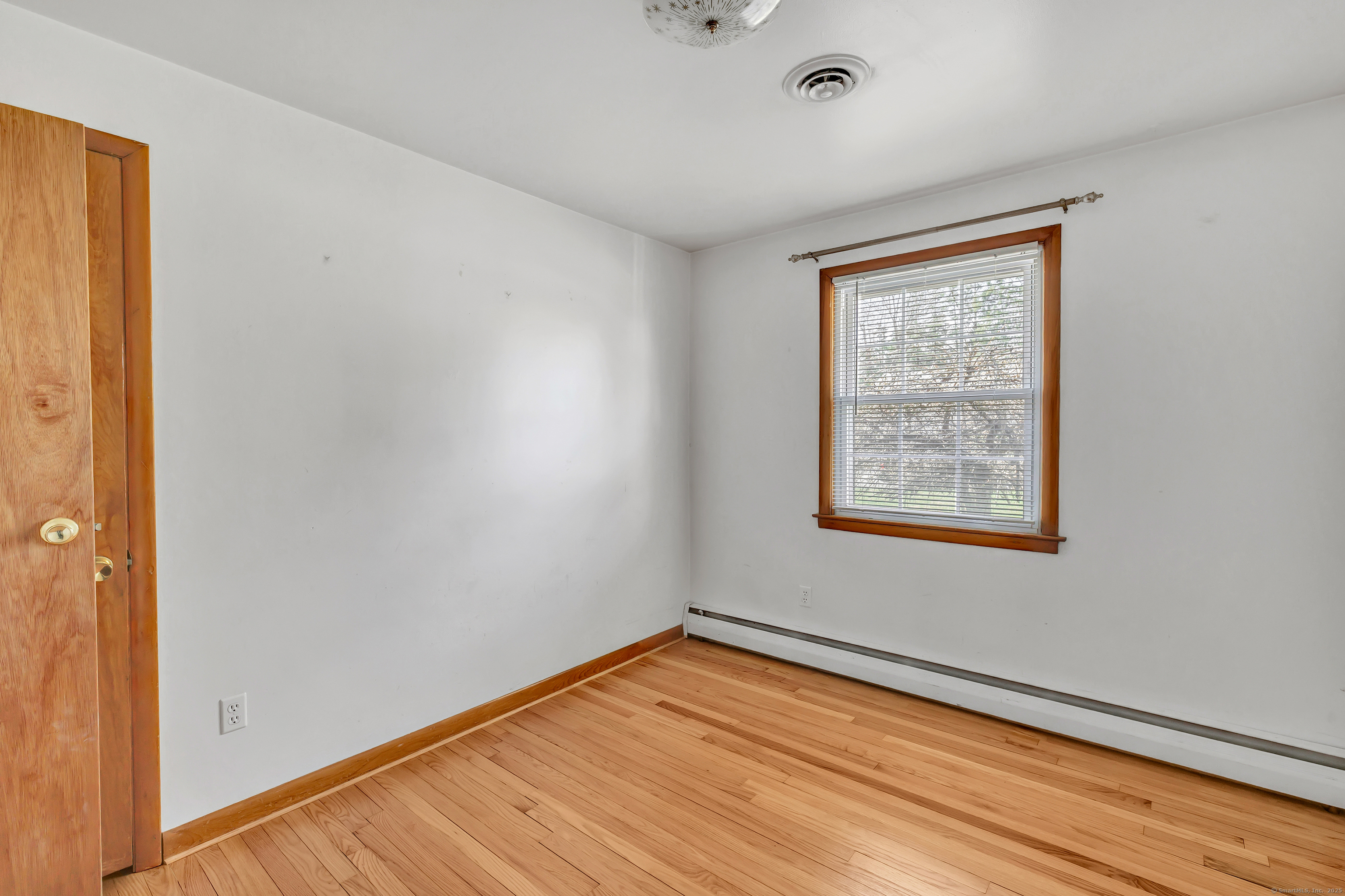 5 Lawn Circle, Trumbull, Connecticut image 8