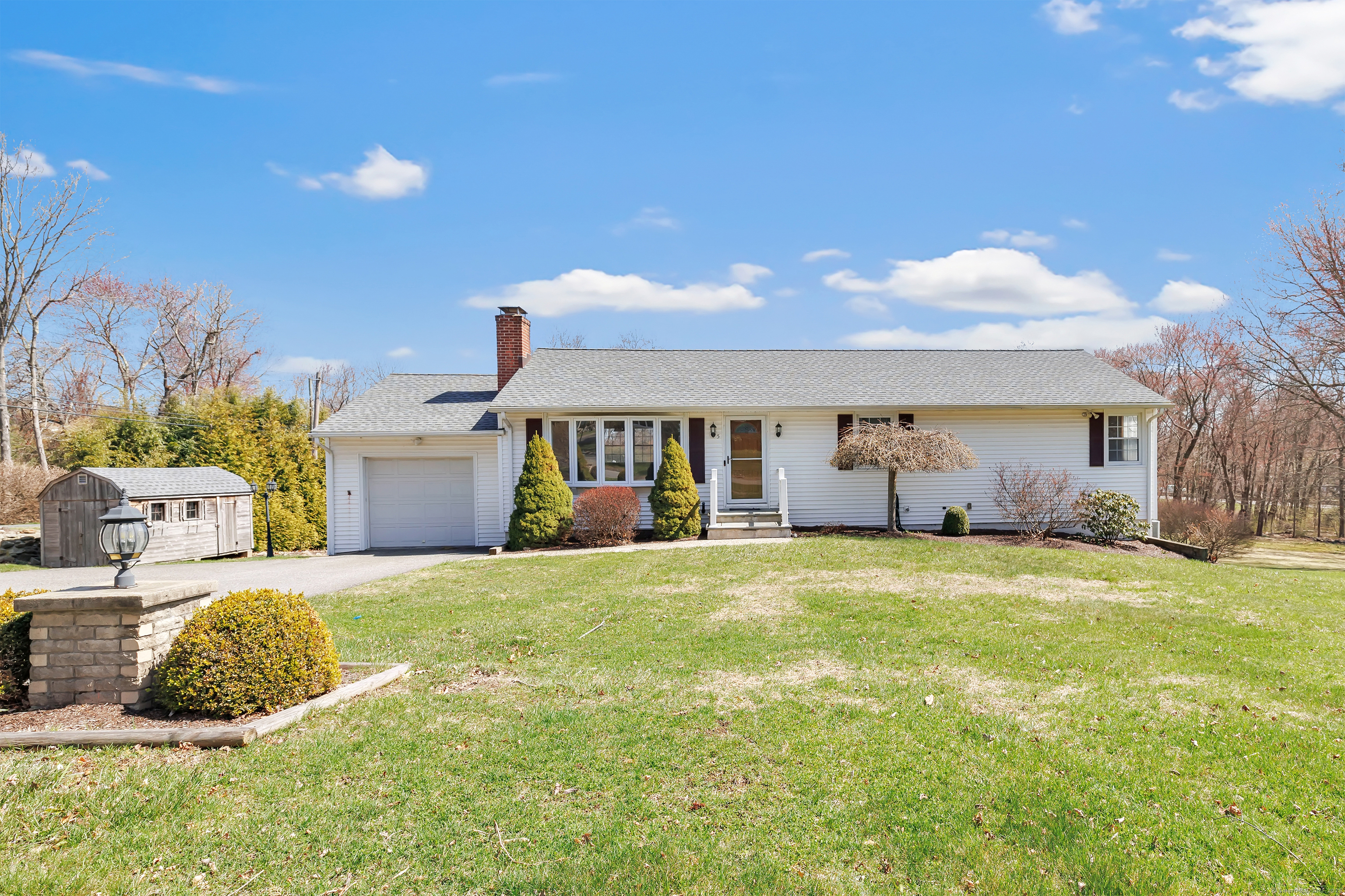 5 Lawn Circle, Trumbull, Connecticut image 1