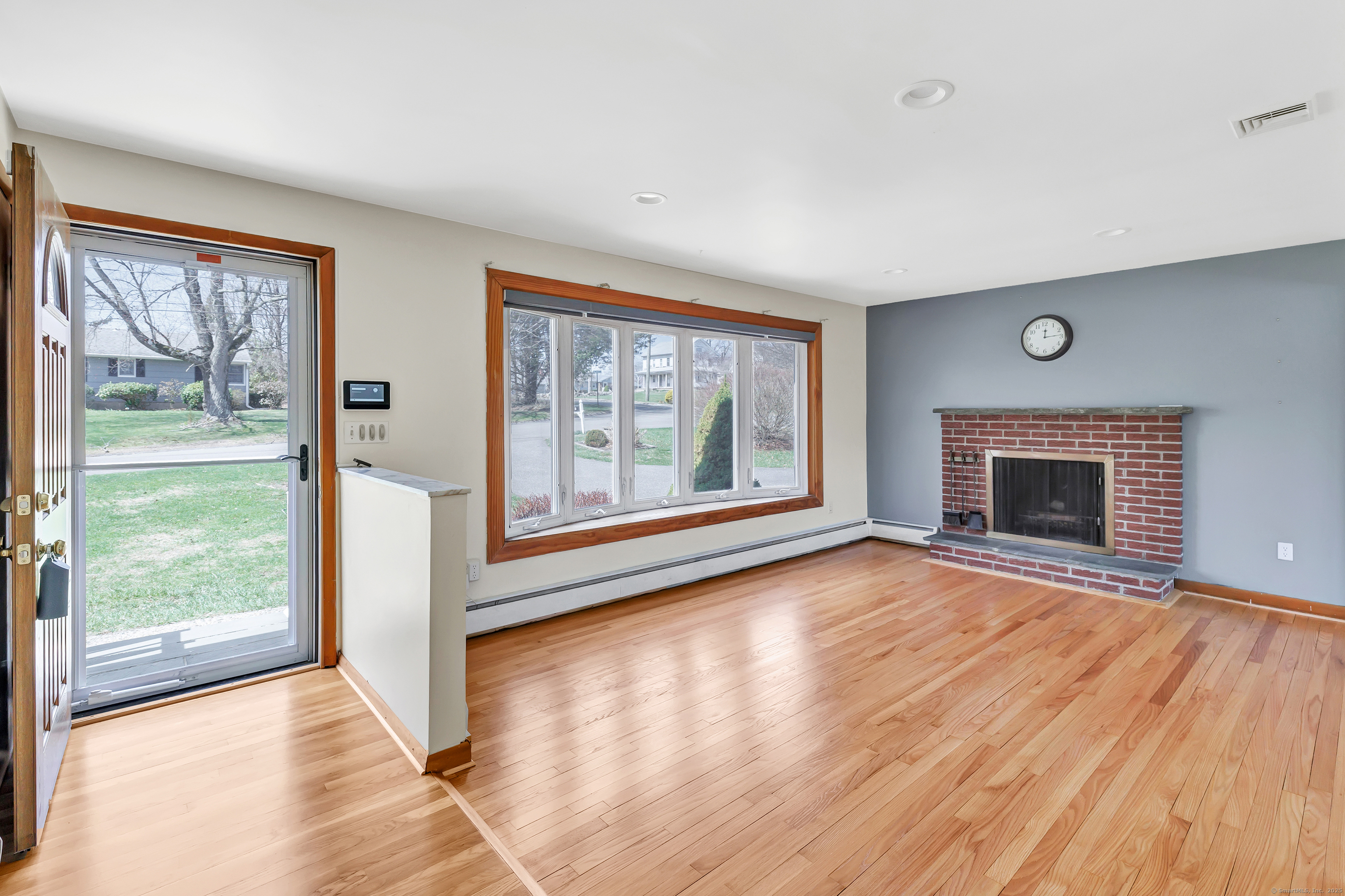 5 Lawn Circle, Trumbull, Connecticut image 3