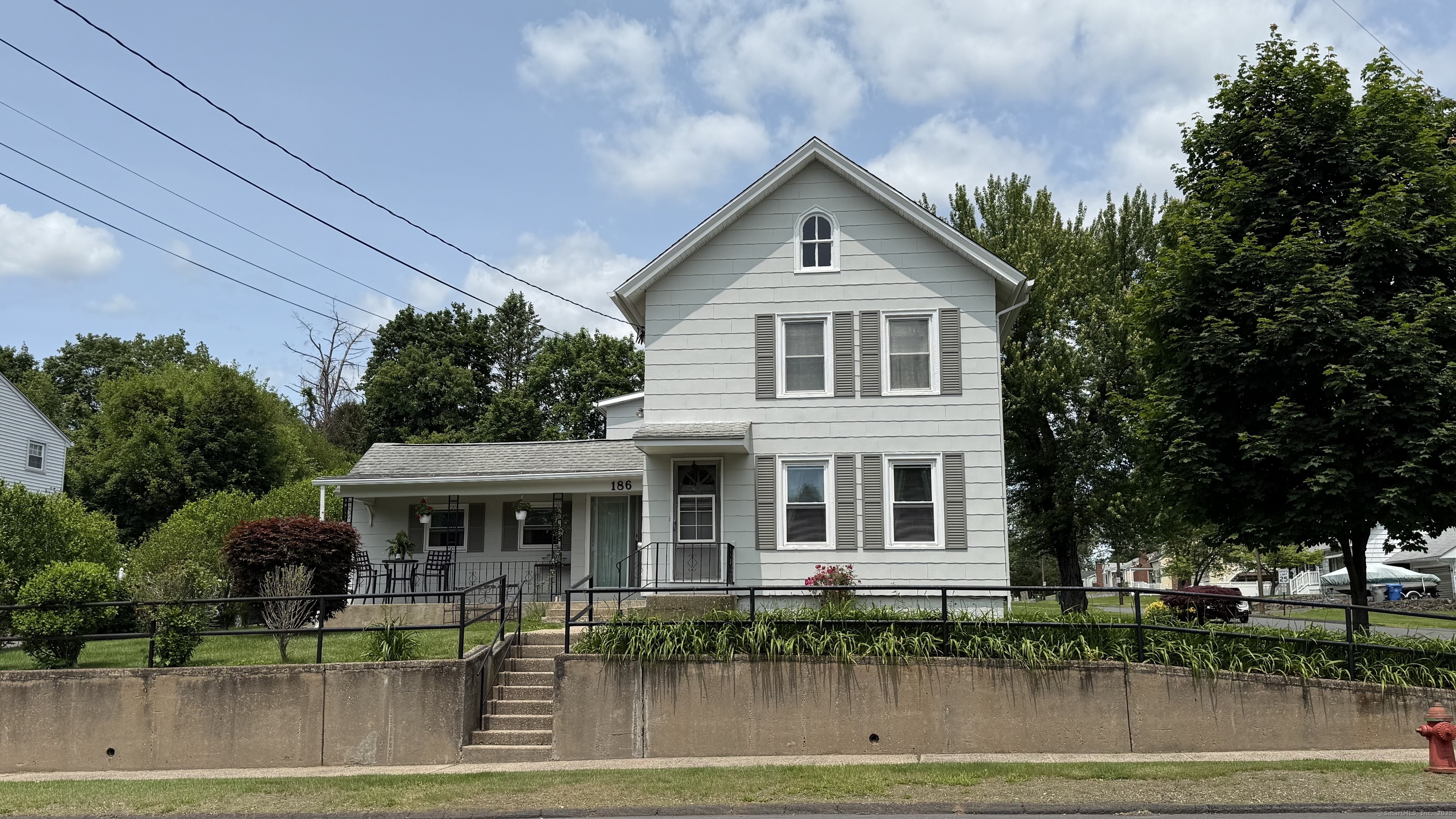 186 West Washington Street