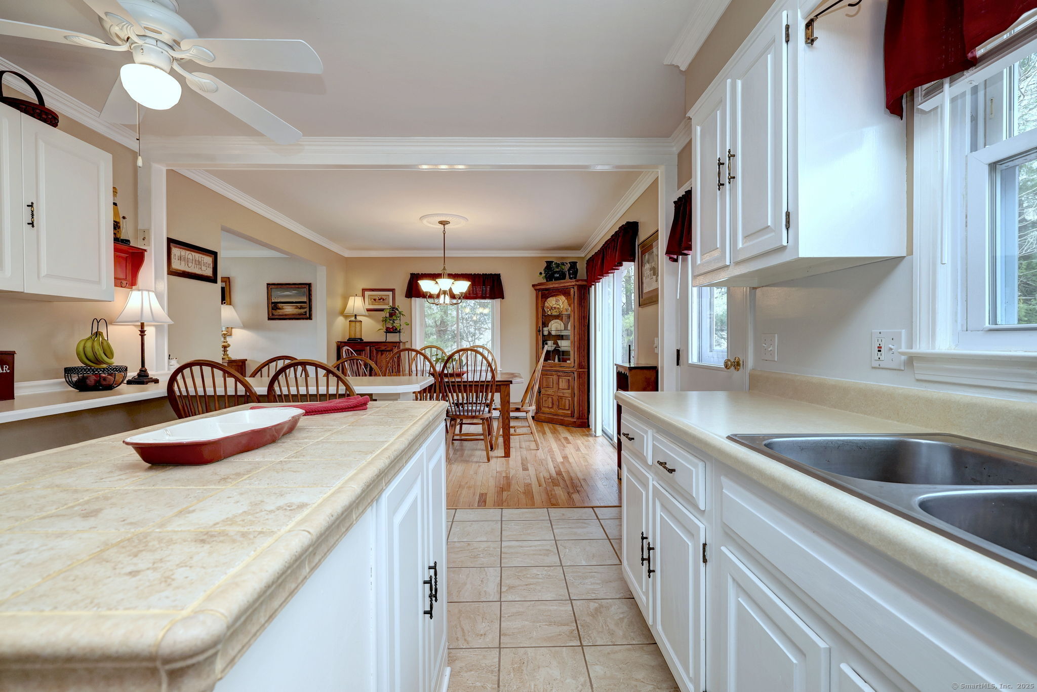 31 Redcoat Lane, Guilford, Connecticut image 18