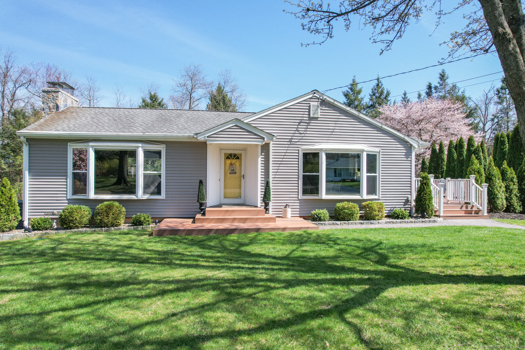 390 Carlton Drive, Cheshire, Connecticut image 1