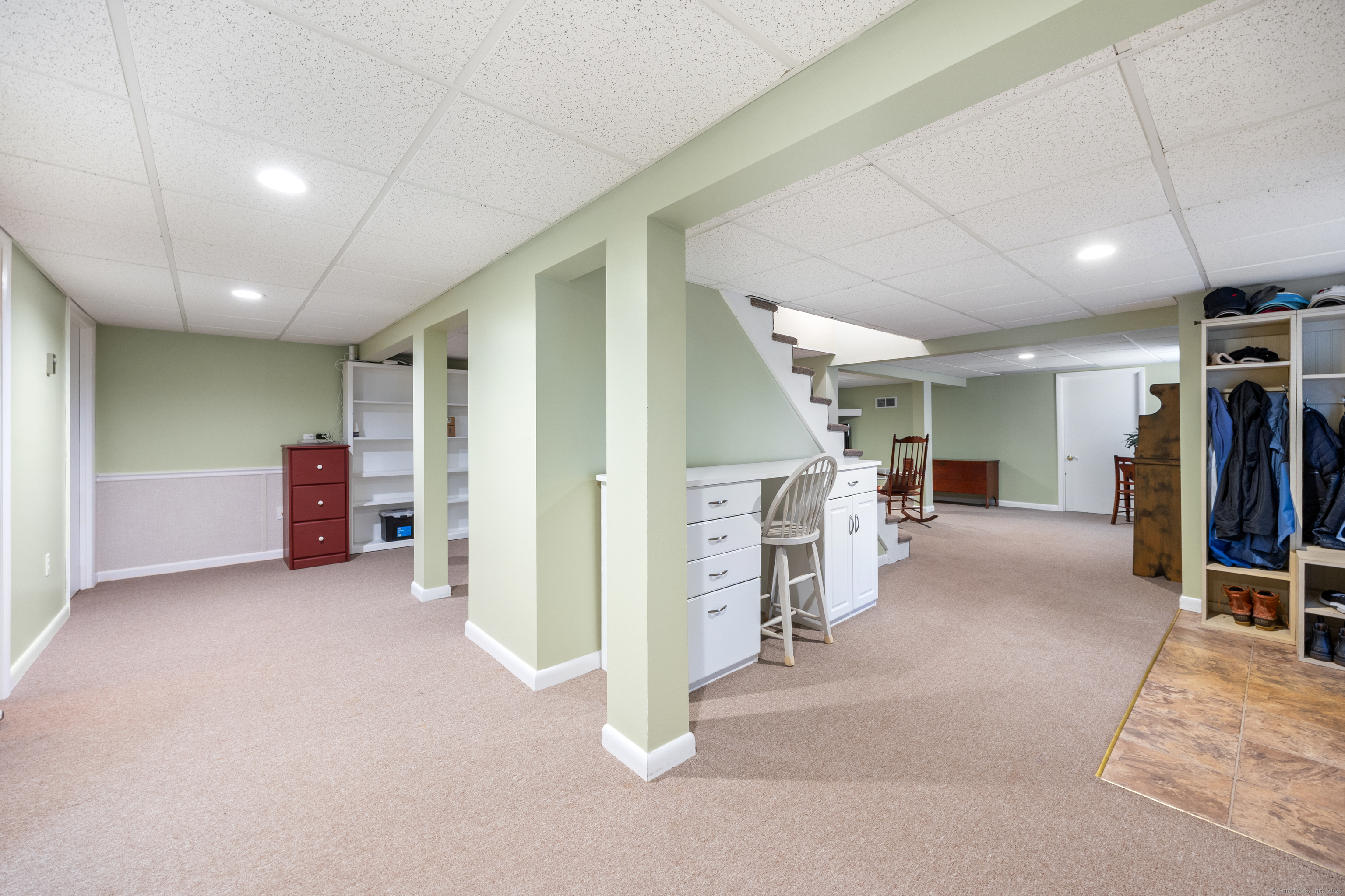390 Carlton Drive, Cheshire, Connecticut image 32