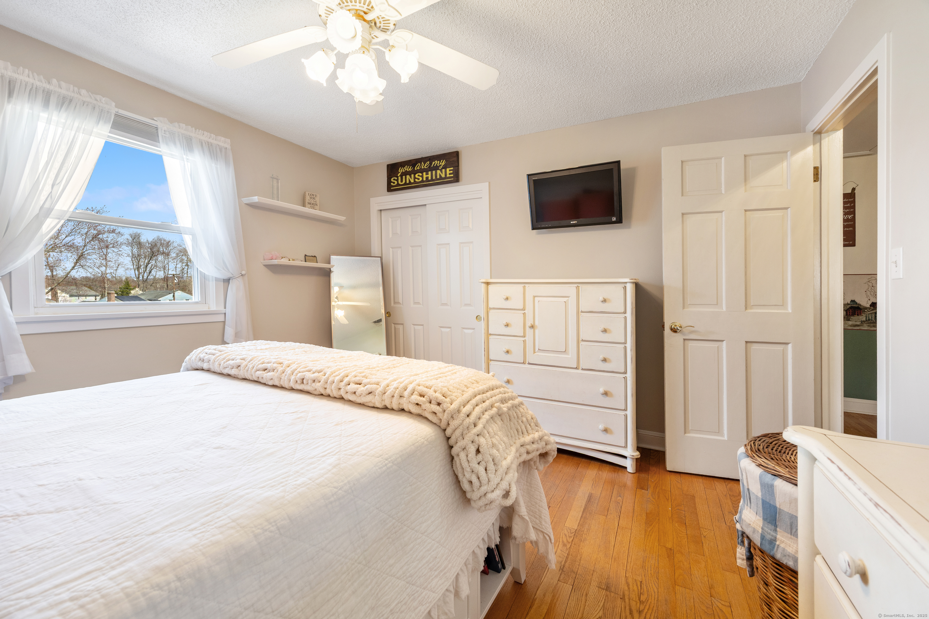 390 Carlton Drive, Cheshire, Connecticut image 22