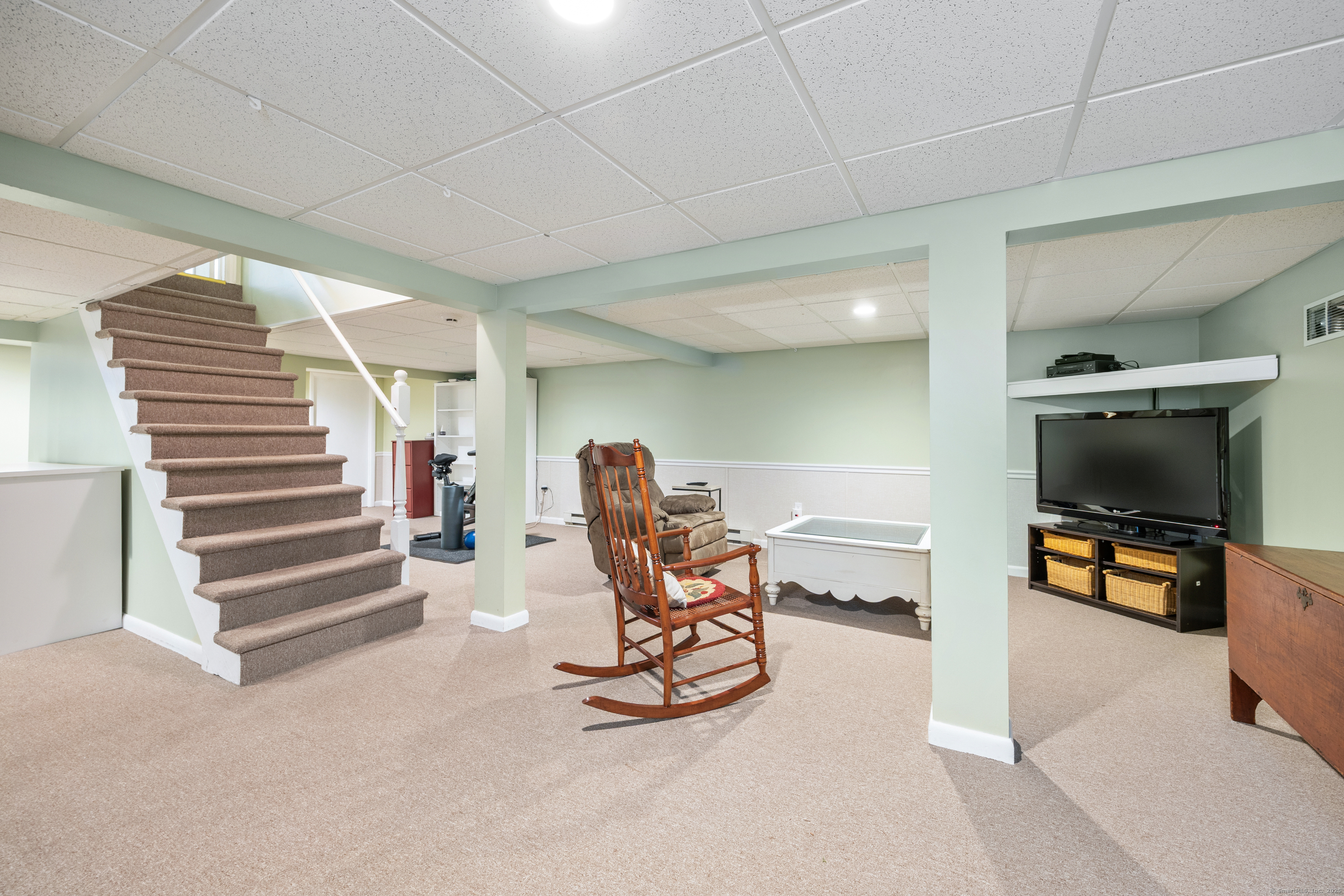 390 Carlton Drive, Cheshire, Connecticut image 30