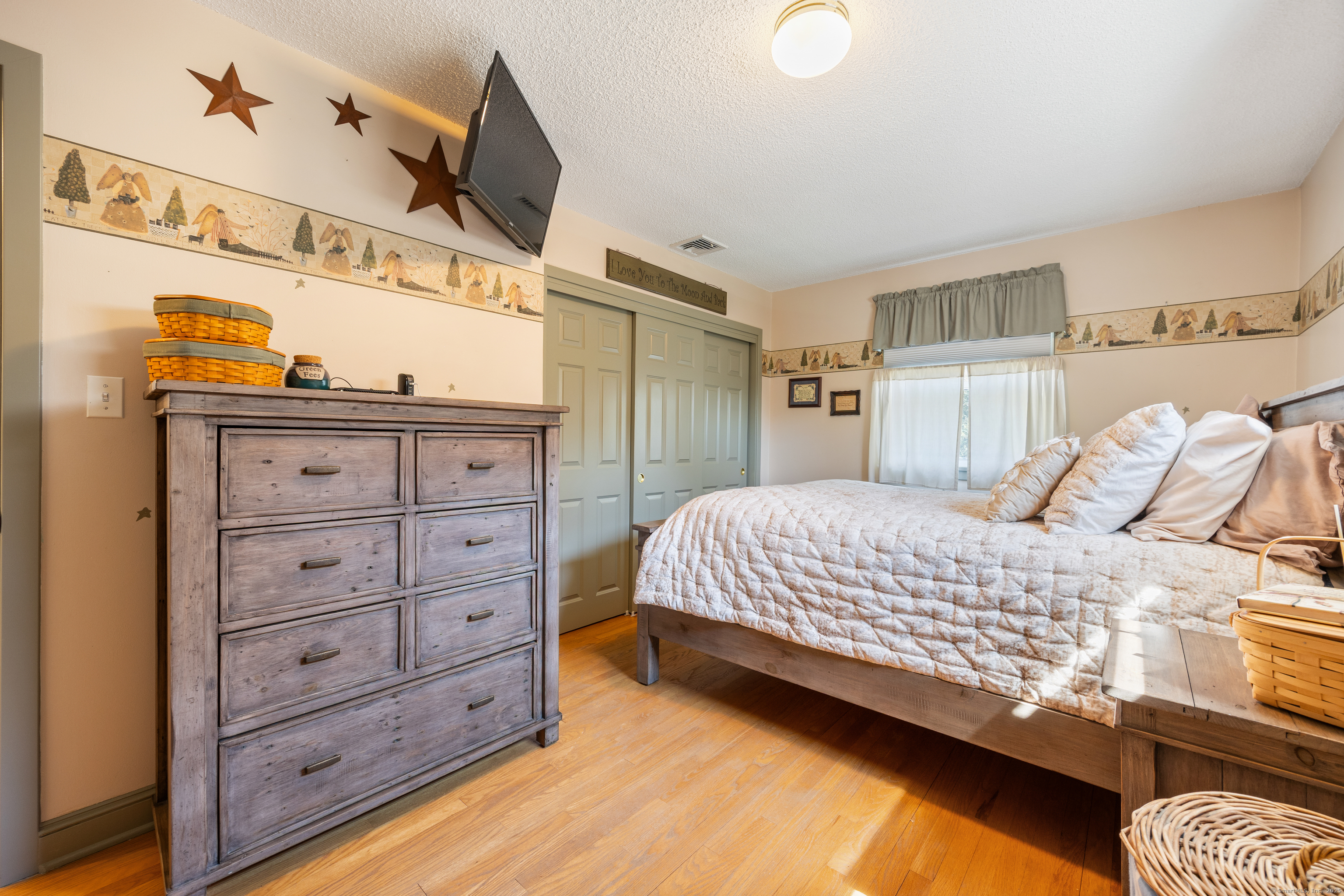 390 Carlton Drive, Cheshire, Connecticut image 23