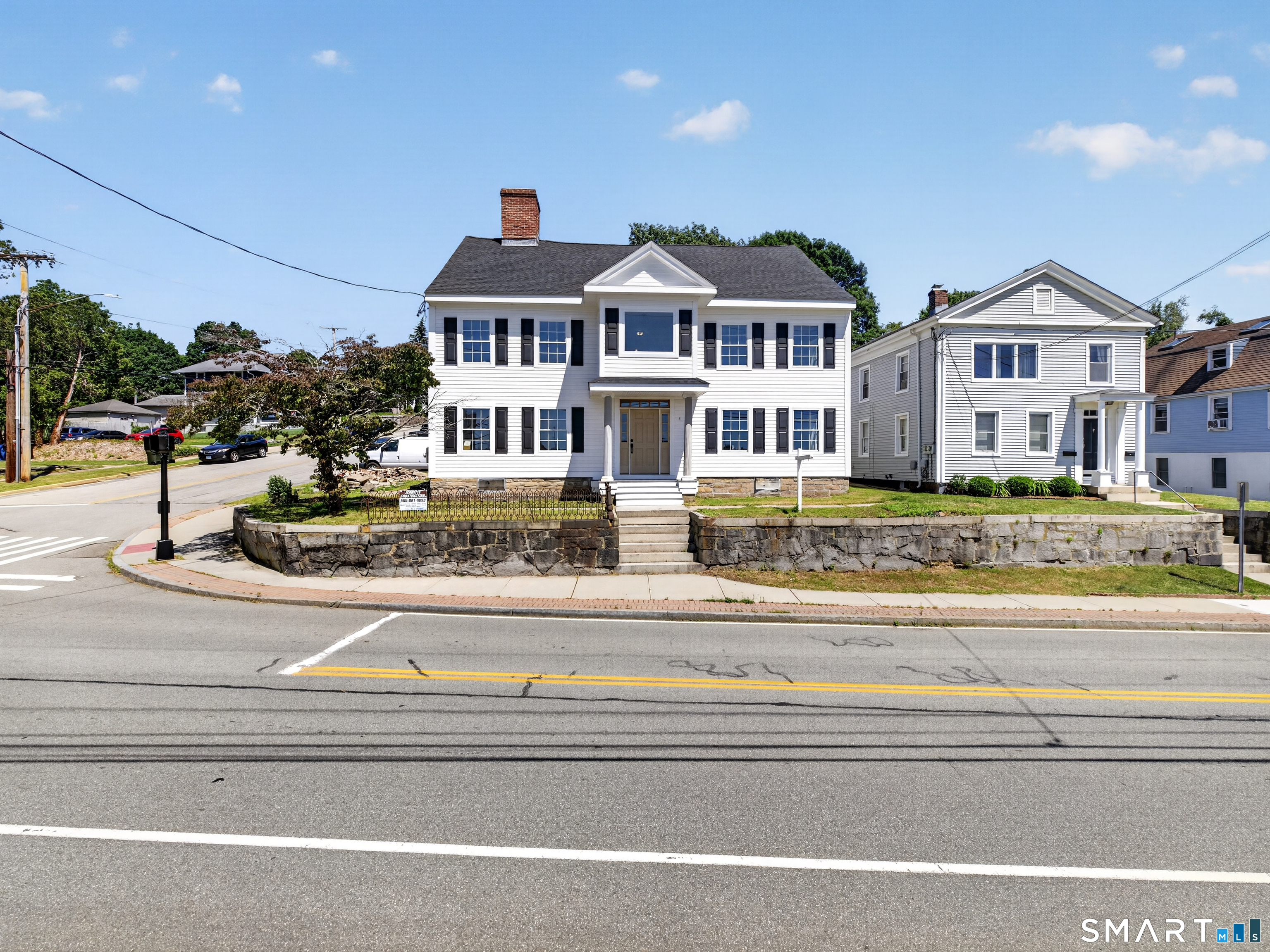 108 Thames Street