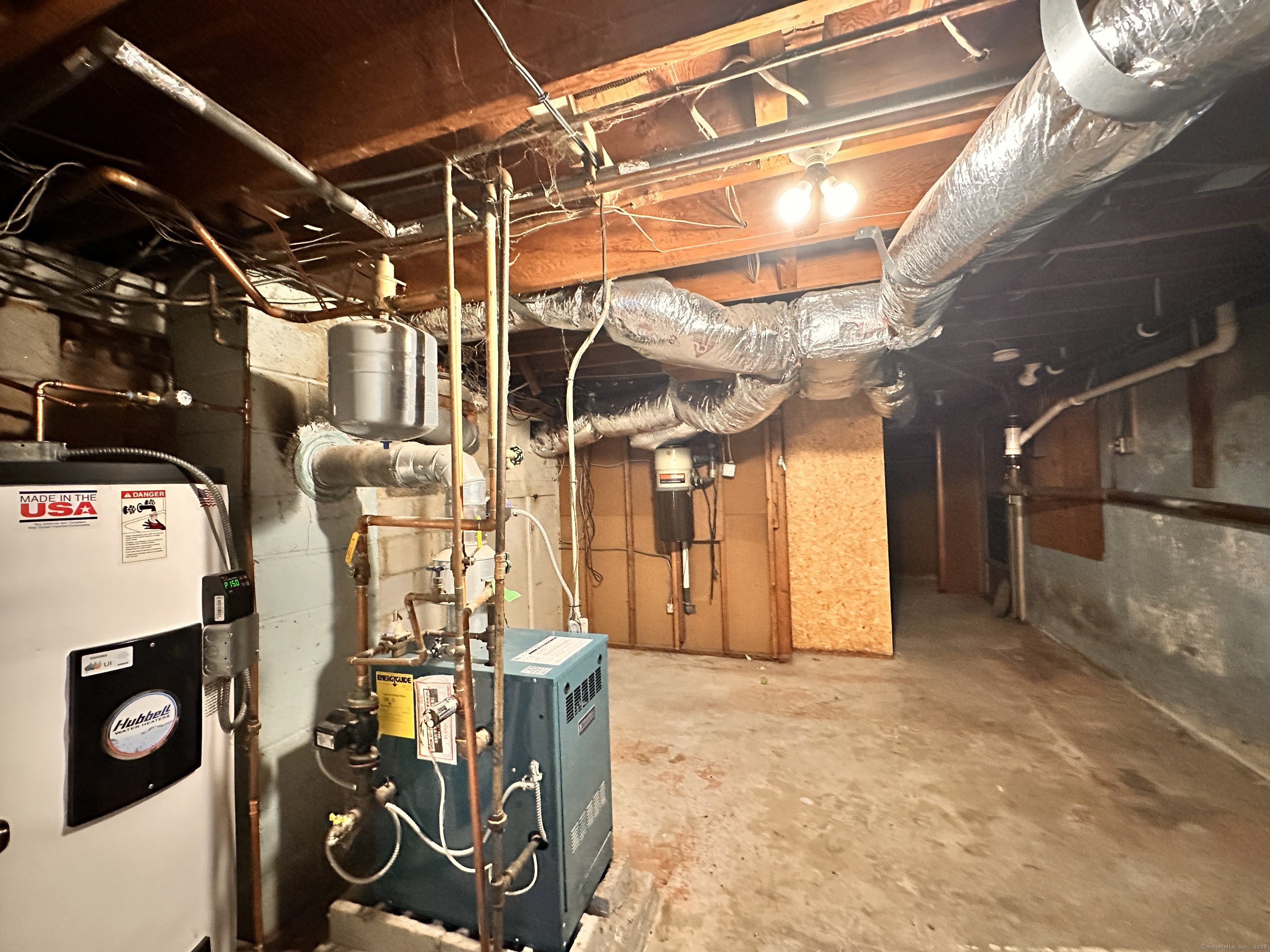 21 Avon Street, Ansonia, Connecticut image 36