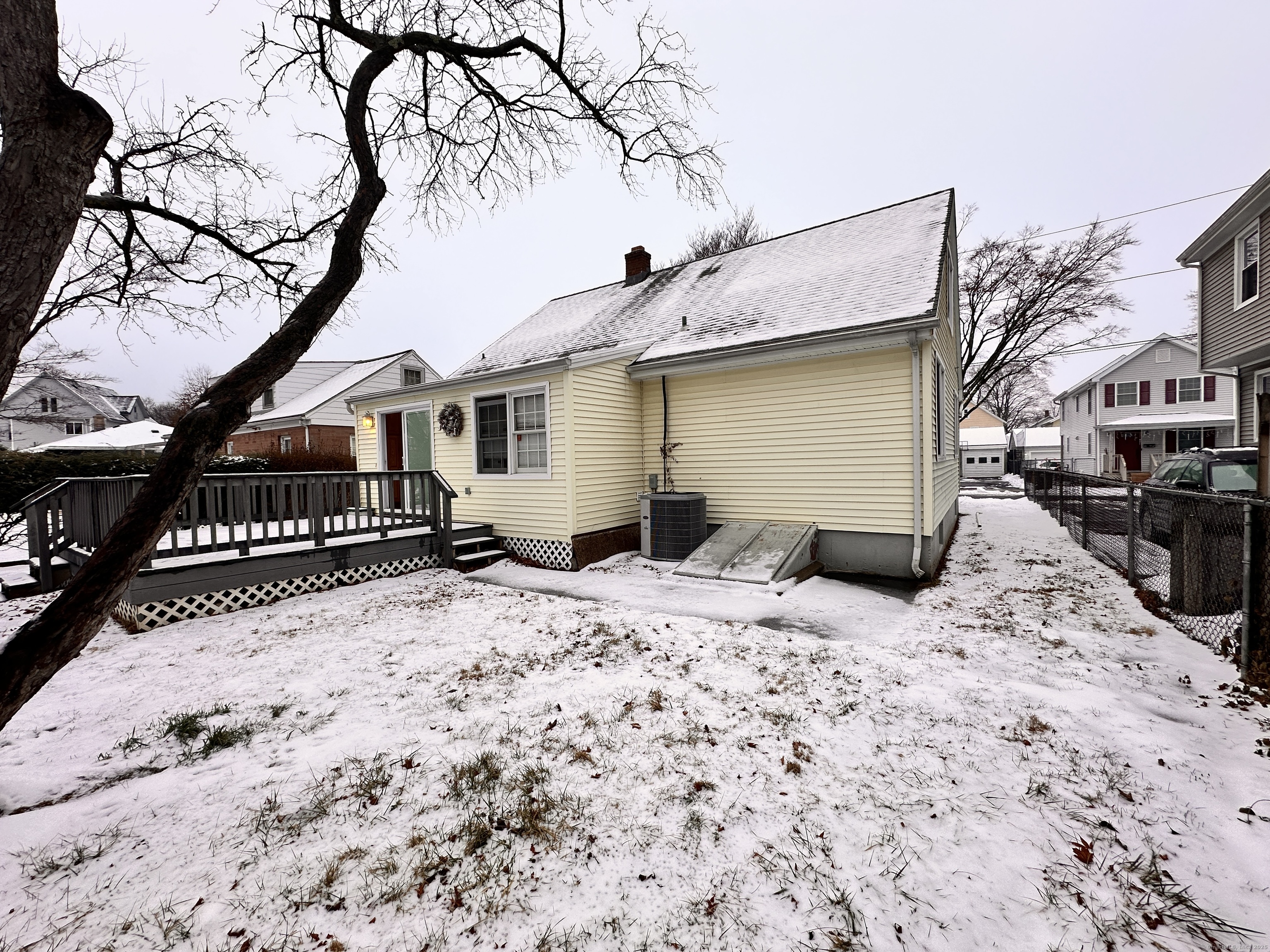 21 Avon Street, Ansonia, Connecticut image 5