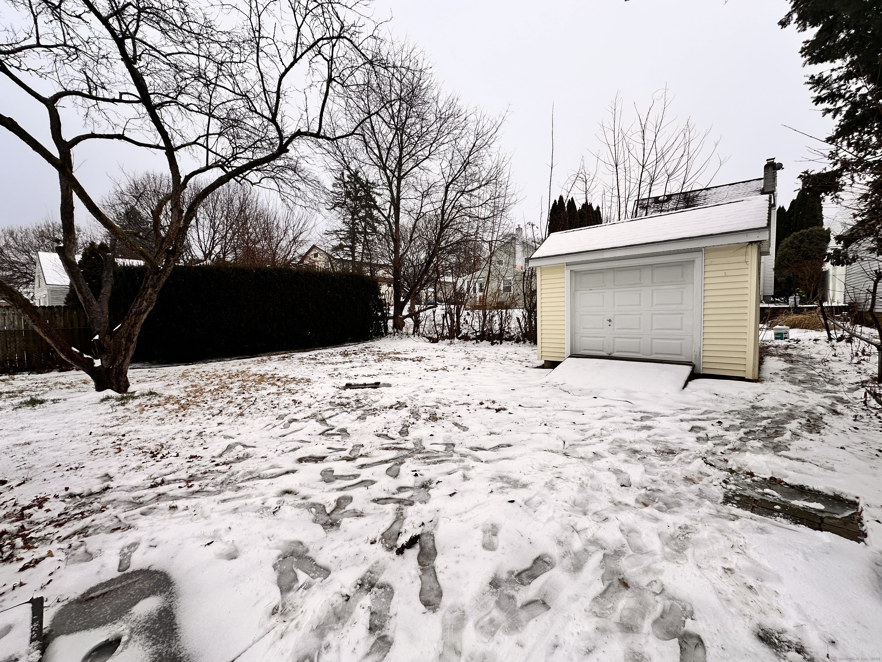 21 Avon Street, Ansonia, Connecticut image 40